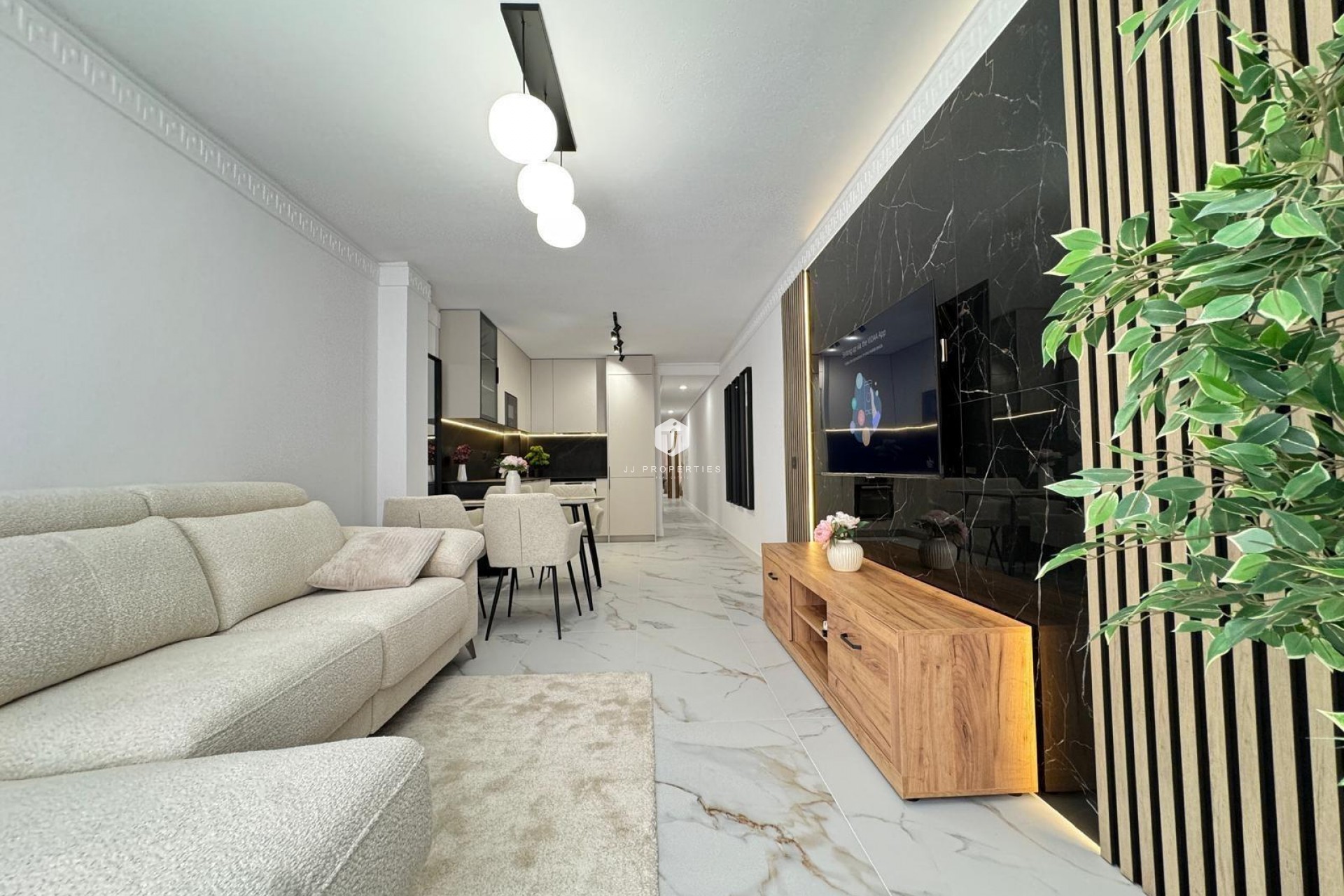 Aus zweiter Hand - Wohnung -
Torrevieja - Playa de los Locos