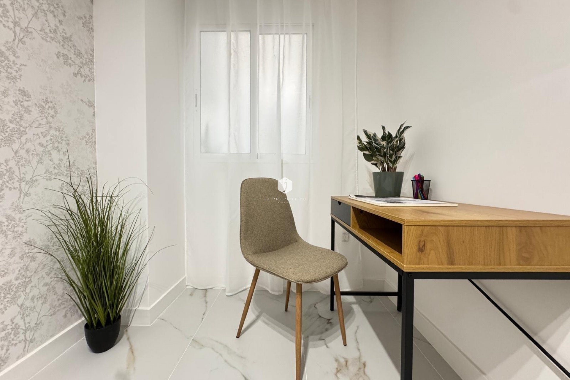 Aus zweiter Hand - Wohnung -
Torrevieja - Playa de los Locos