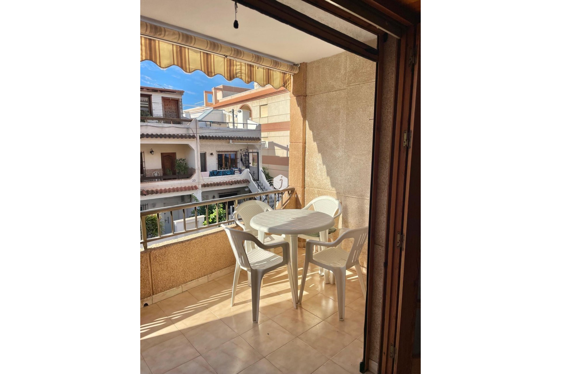 Aus zweiter Hand - Wohnung -
Torrevieja - Playa de los Locos