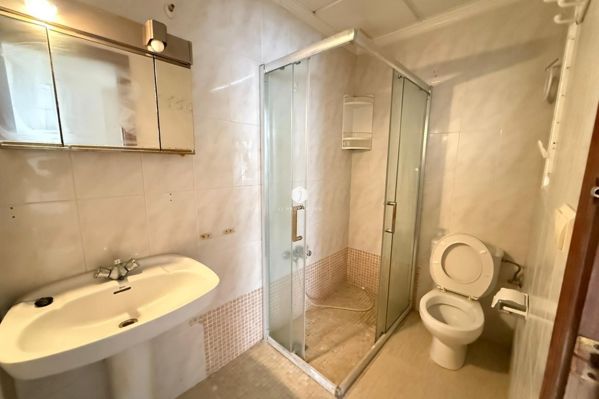 Aus zweiter Hand - Wohnung -
Torrevieja - Playa de los Locos