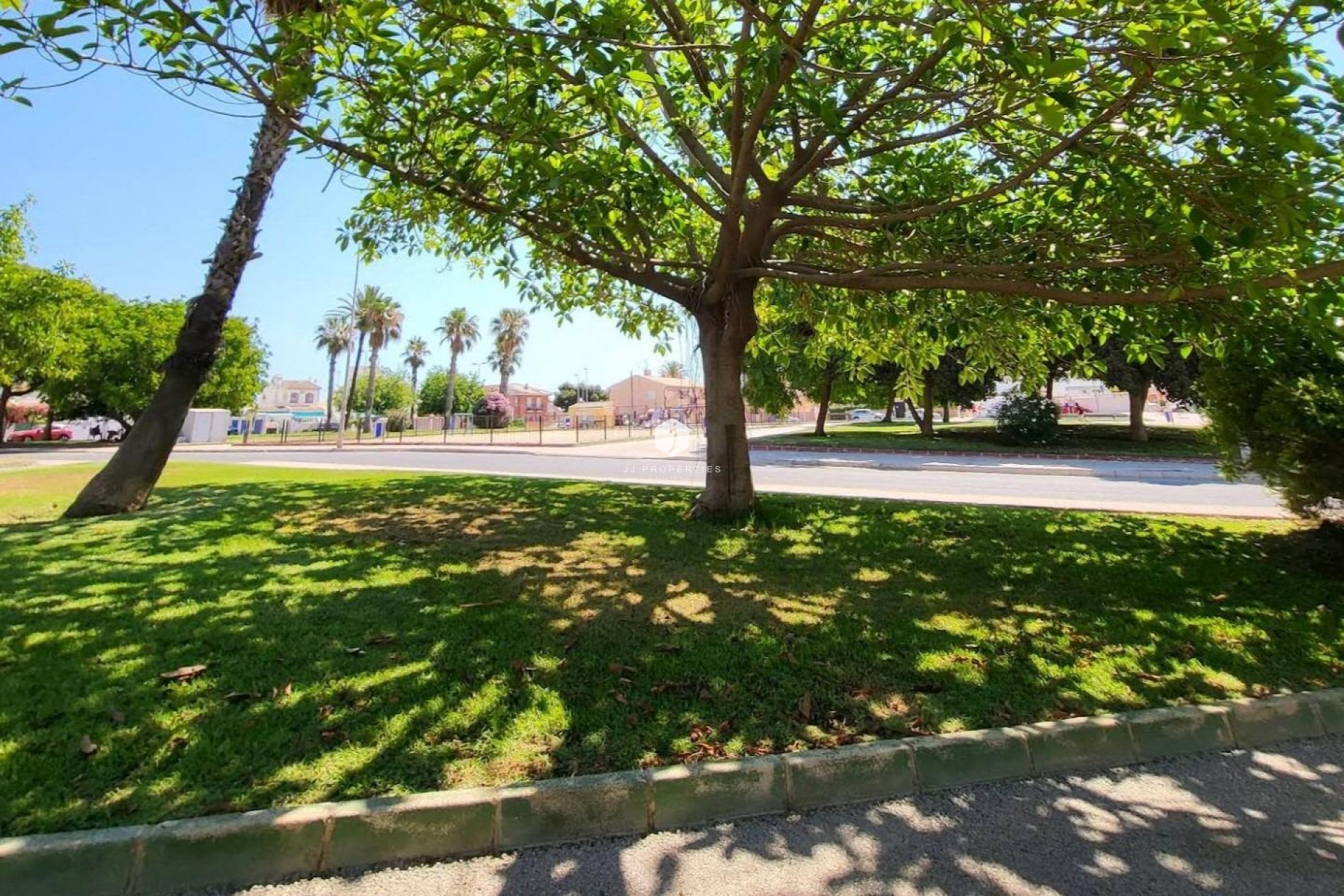 Aus zweiter Hand - Wohnung -
Torrevieja - Playa de los Locos