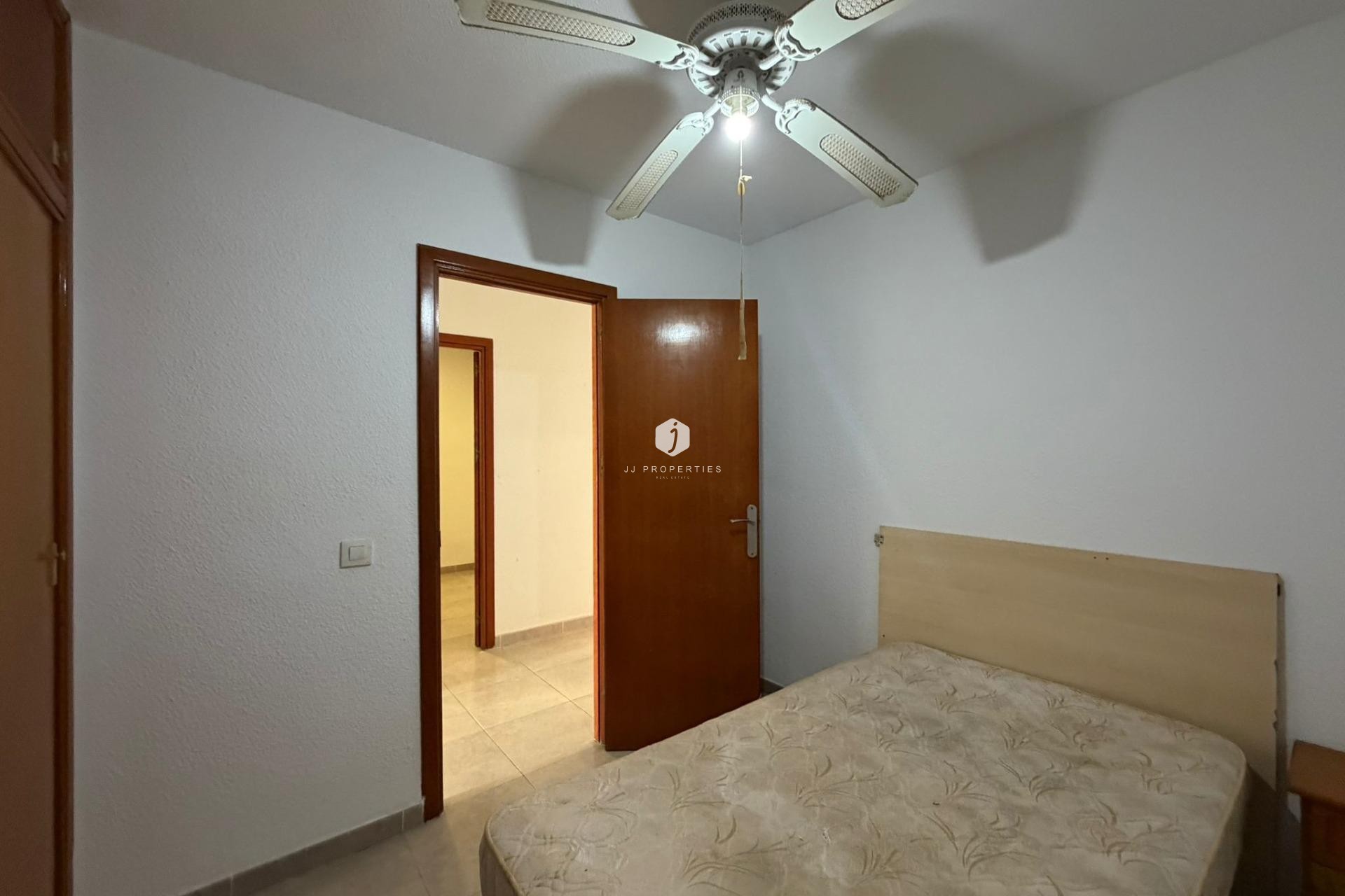 Aus zweiter Hand - Wohnung -
Torrevieja - Playa de los Locos