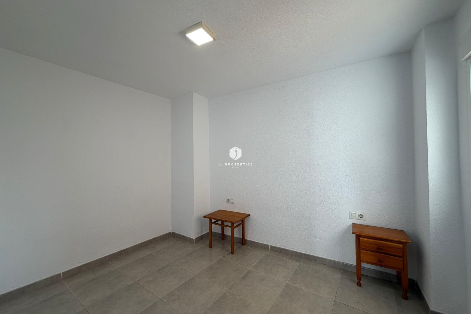 Aus zweiter Hand - Wohnung -
Torrevieja - Playa de los Locos