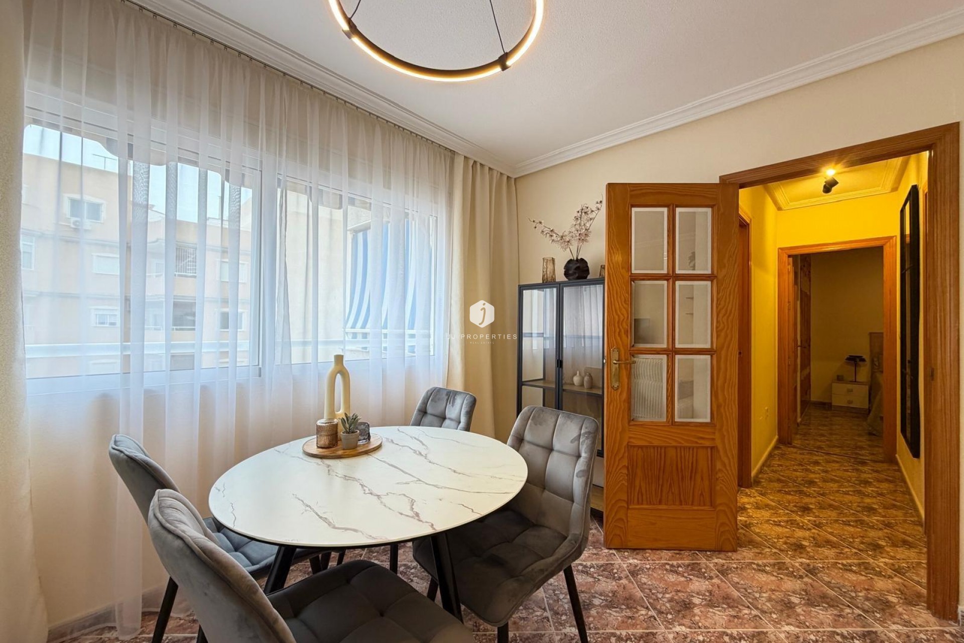 Aus zweiter Hand - Wohnung -
Torrevieja - Playa de los Locos