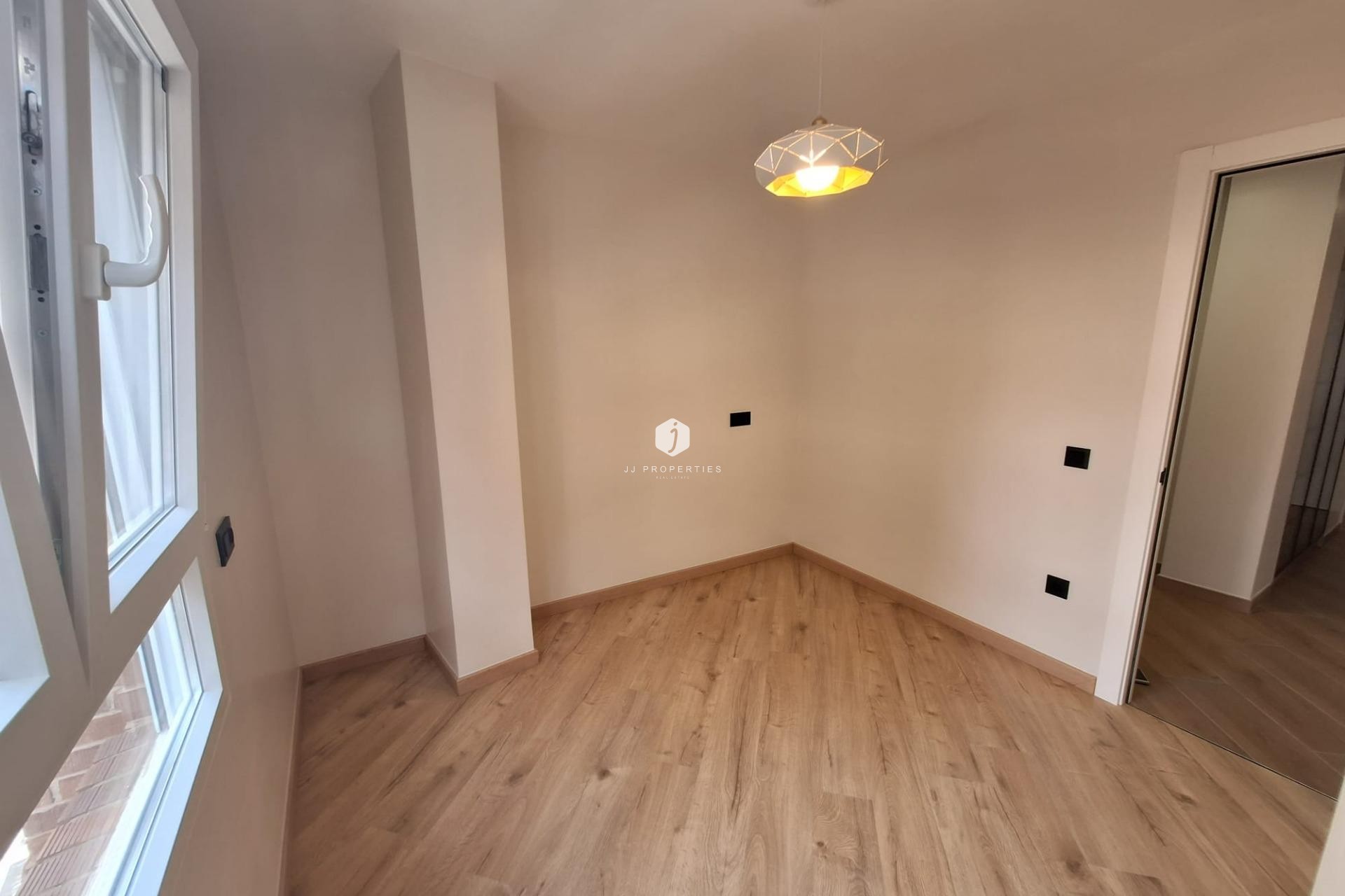 Aus zweiter Hand - Wohnung -
Torrevieja - Playa de los Locos