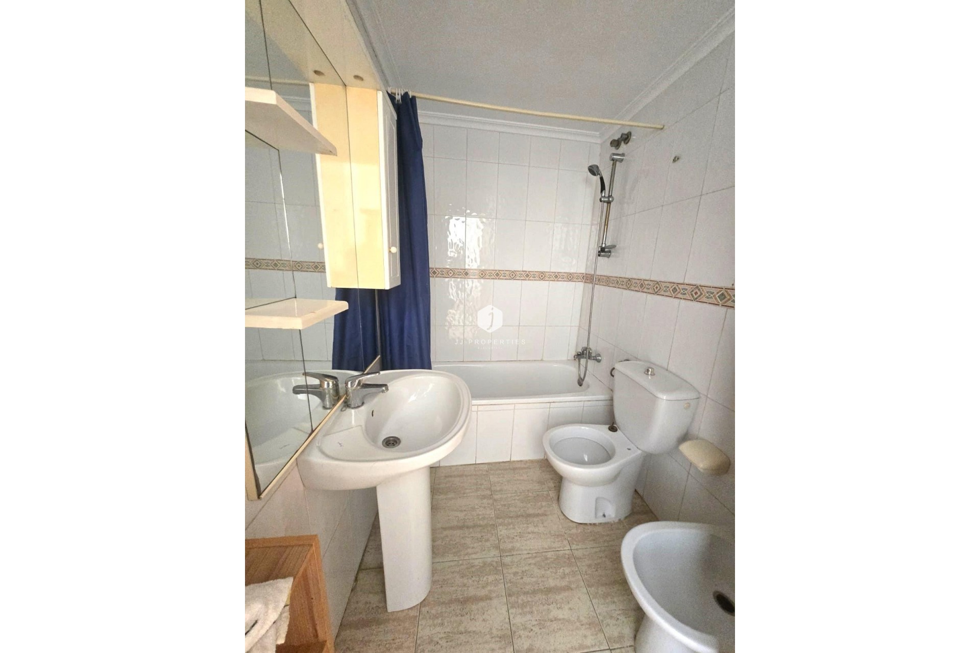 Aus zweiter Hand - Wohnung -
Torrevieja - Playa de los Locos