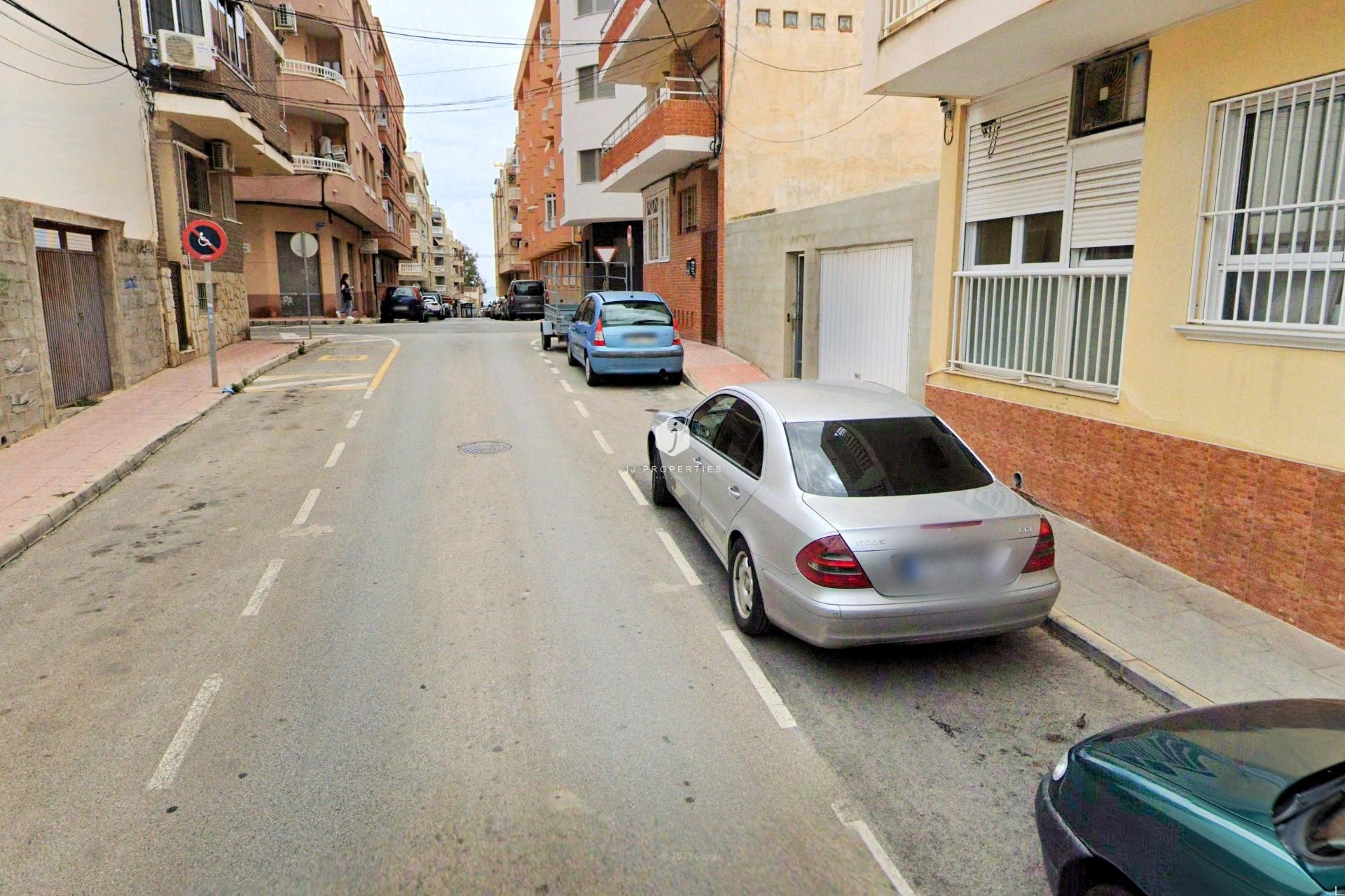 Aus zweiter Hand - Wohnung -
Torrevieja - Playa de los Locos