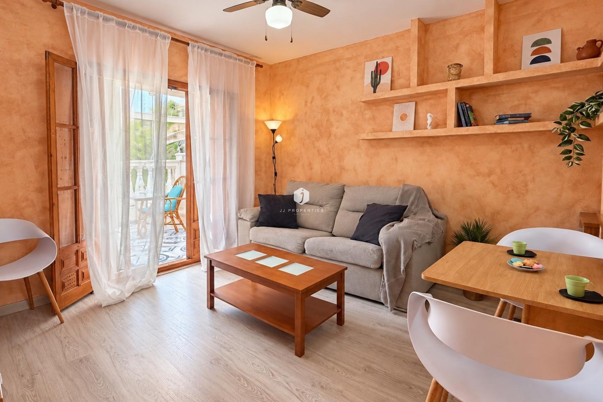 Aus zweiter Hand - Wohnung -
Torrevieja - Playa de los Locos