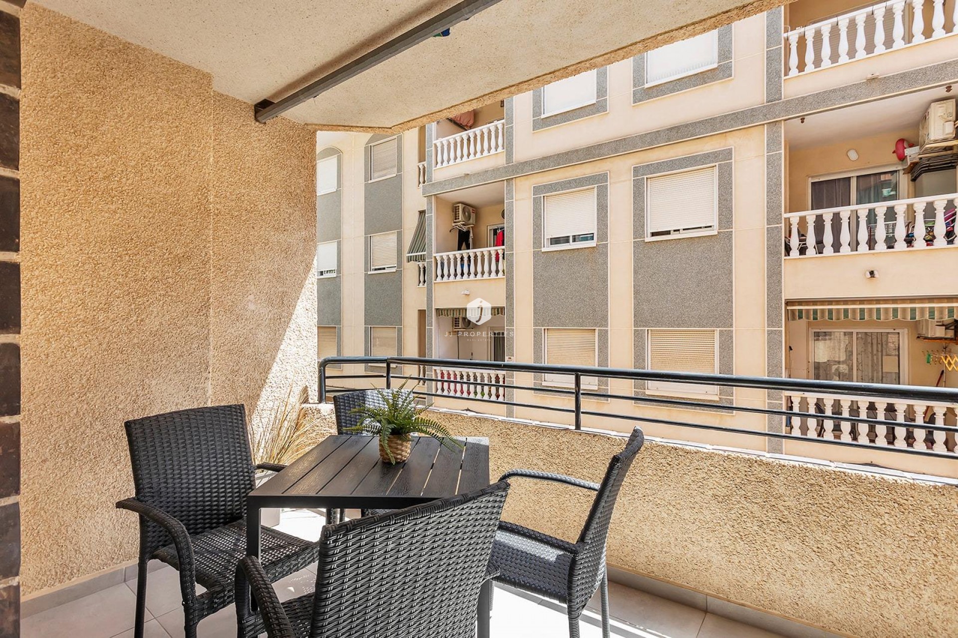 Aus zweiter Hand - Wohnung -
Torrevieja - Playa de los Locos