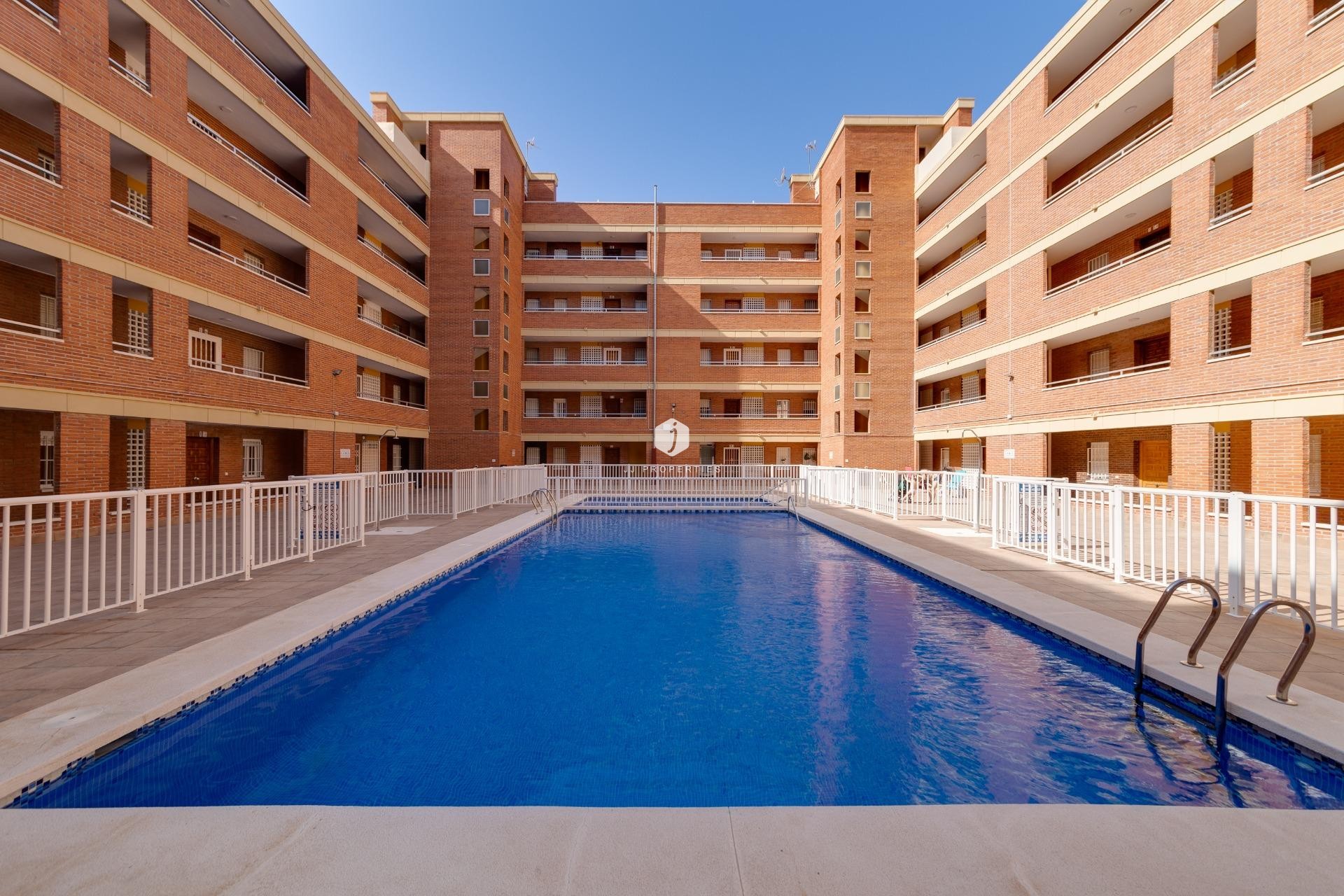Aus zweiter Hand - Wohnung -
Torrevieja - Playa de los Naufragos