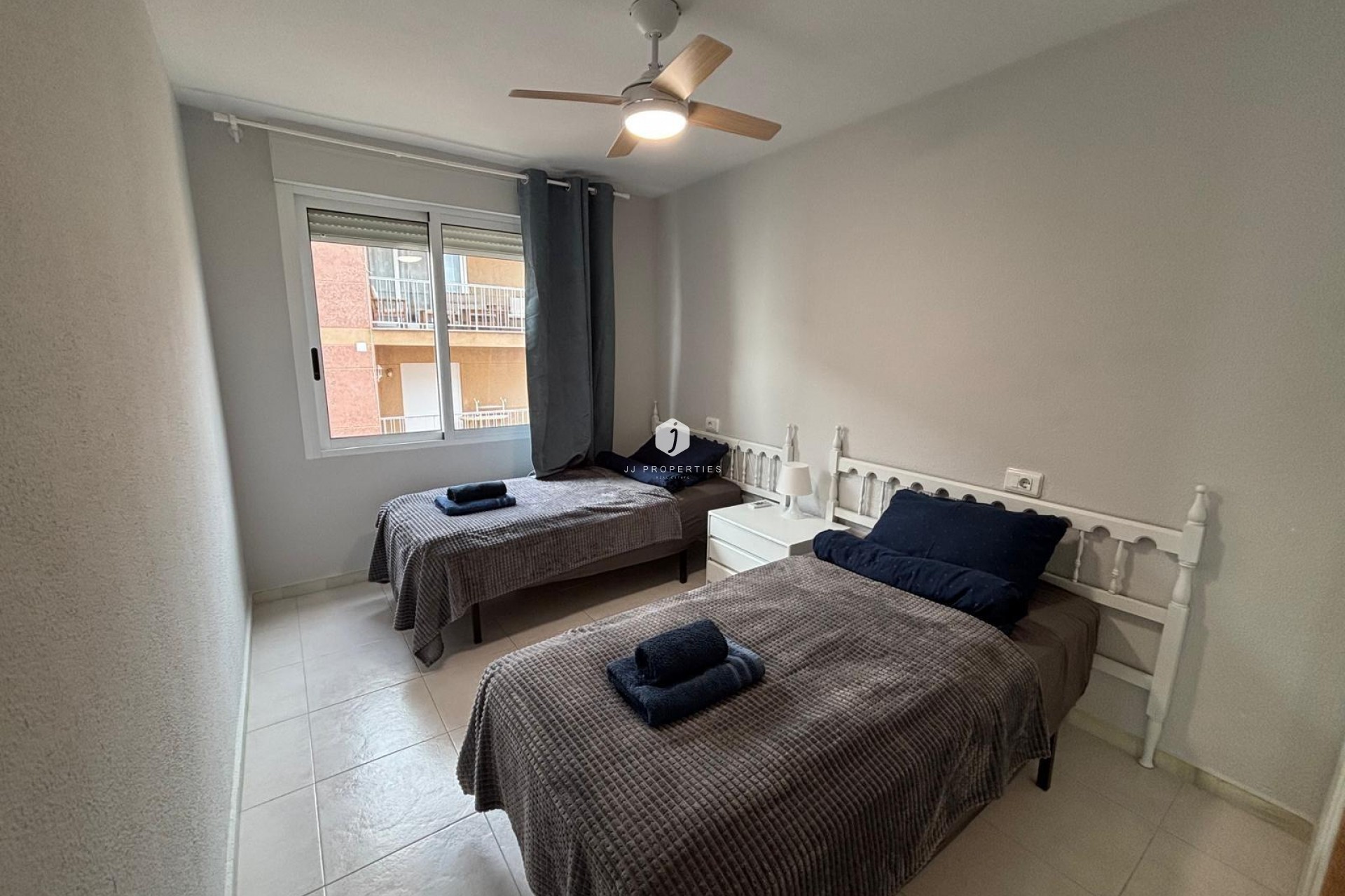 Aus zweiter Hand - Wohnung -
Torrevieja - Playa de los Naufragos