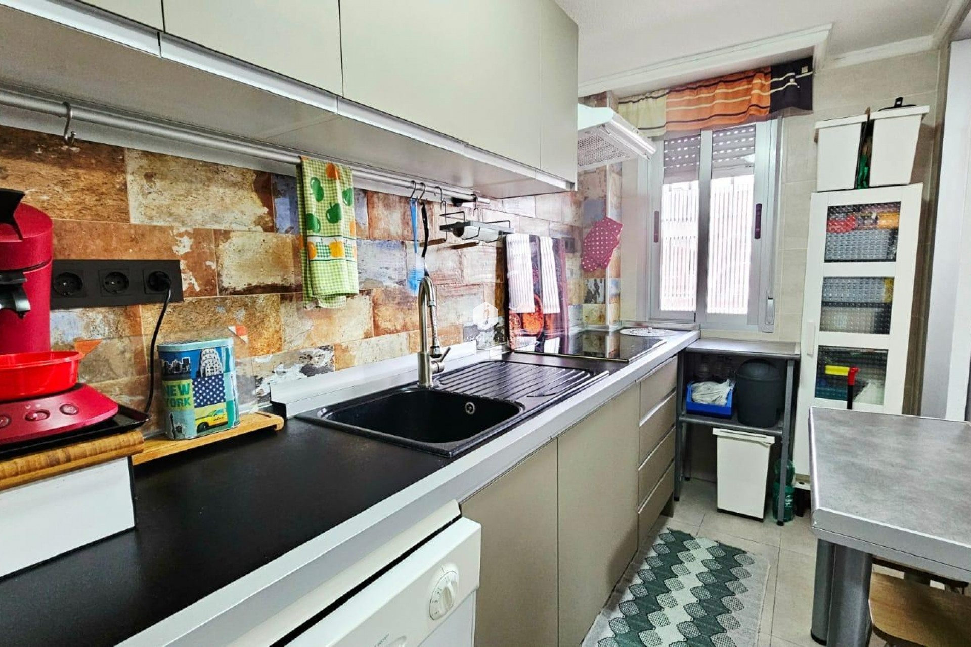 Aus zweiter Hand - Wohnung -
Torrevieja - Playa de los Naufragos