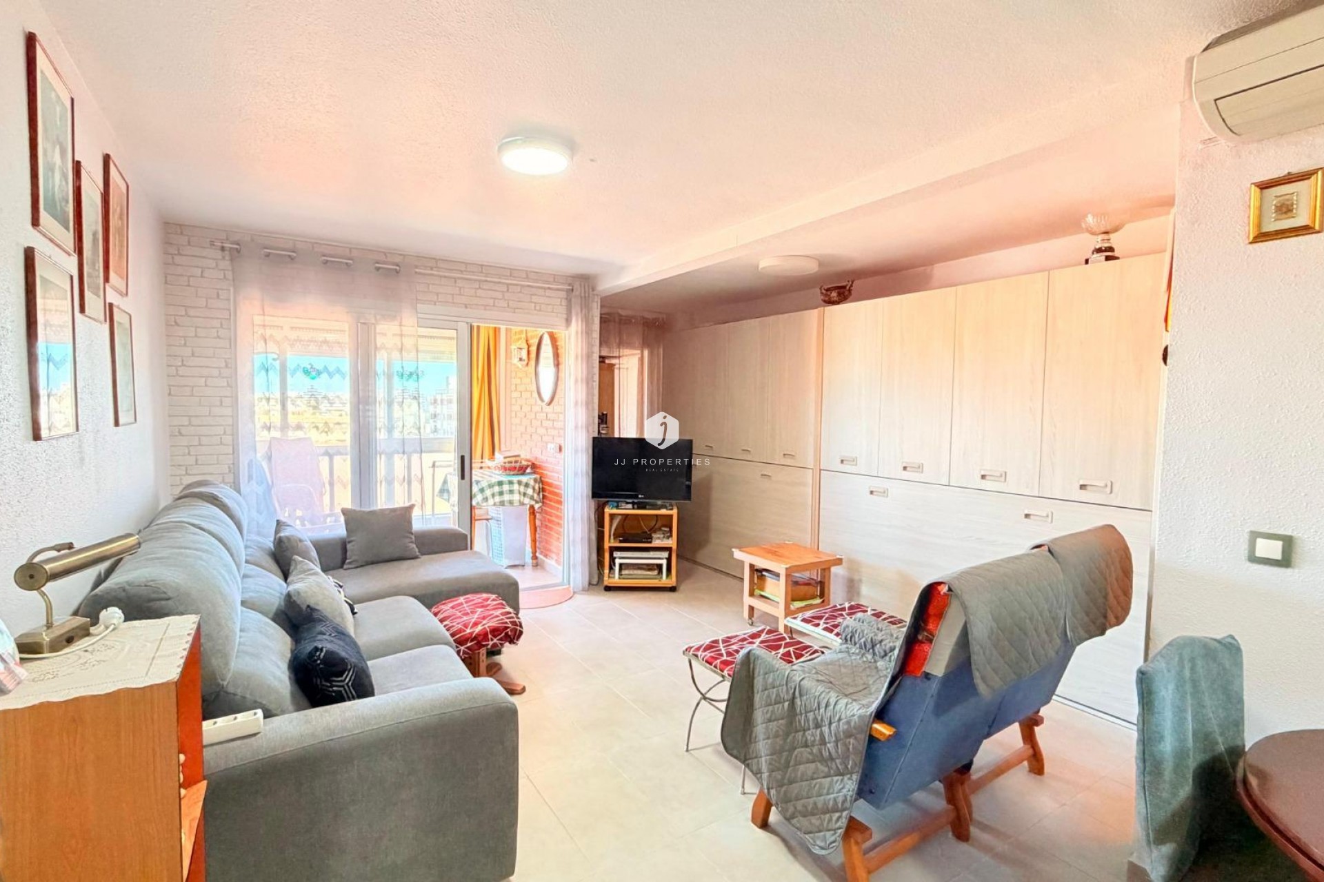 Aus zweiter Hand - Wohnung -
Torrevieja - Playa de los Naufragos