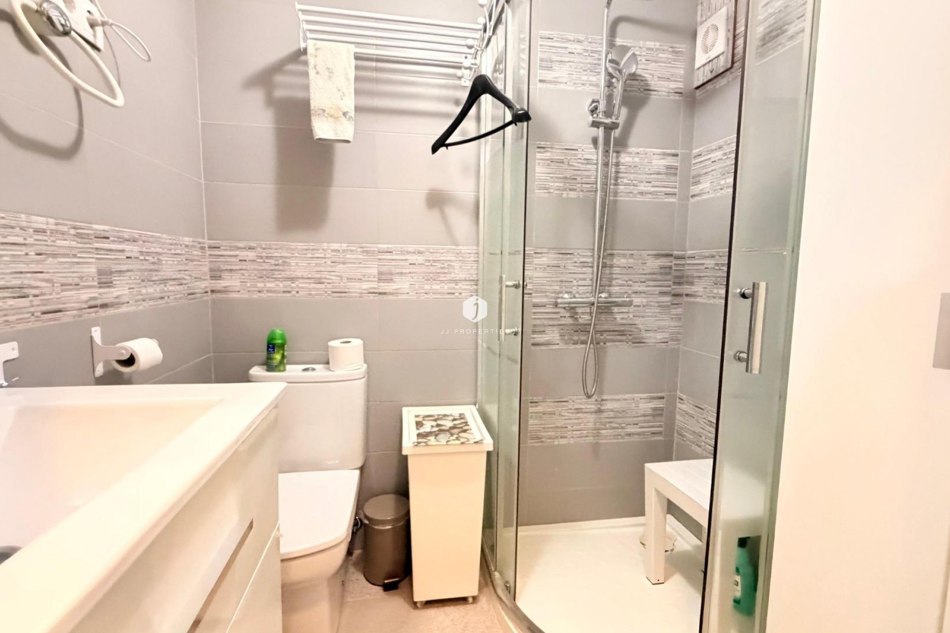 Aus zweiter Hand - Wohnung -
Torrevieja - Playa de los Naufragos