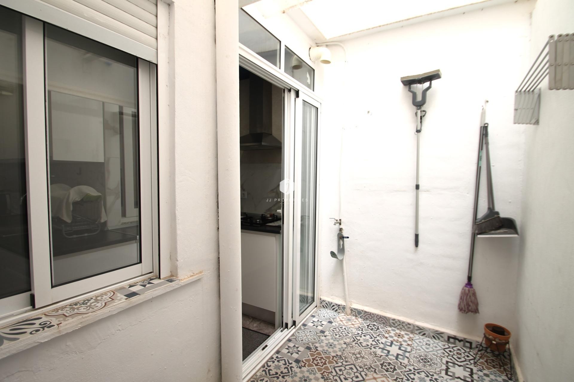 Aus zweiter Hand - Wohnung -
Torrevieja - Playa de los Naufragos
