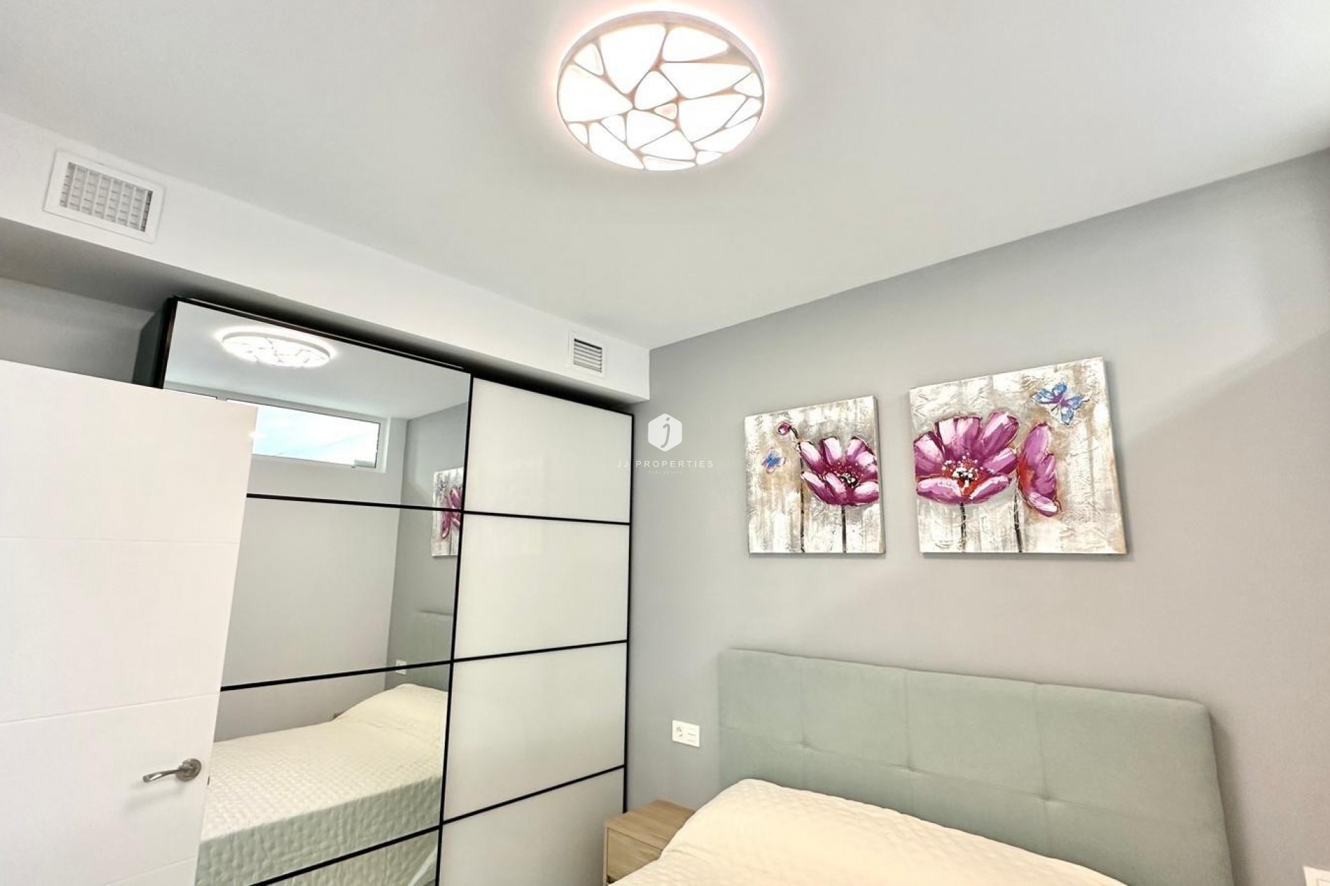 Aus zweiter Hand - Wohnung -
Torrevieja - Playa del Cura