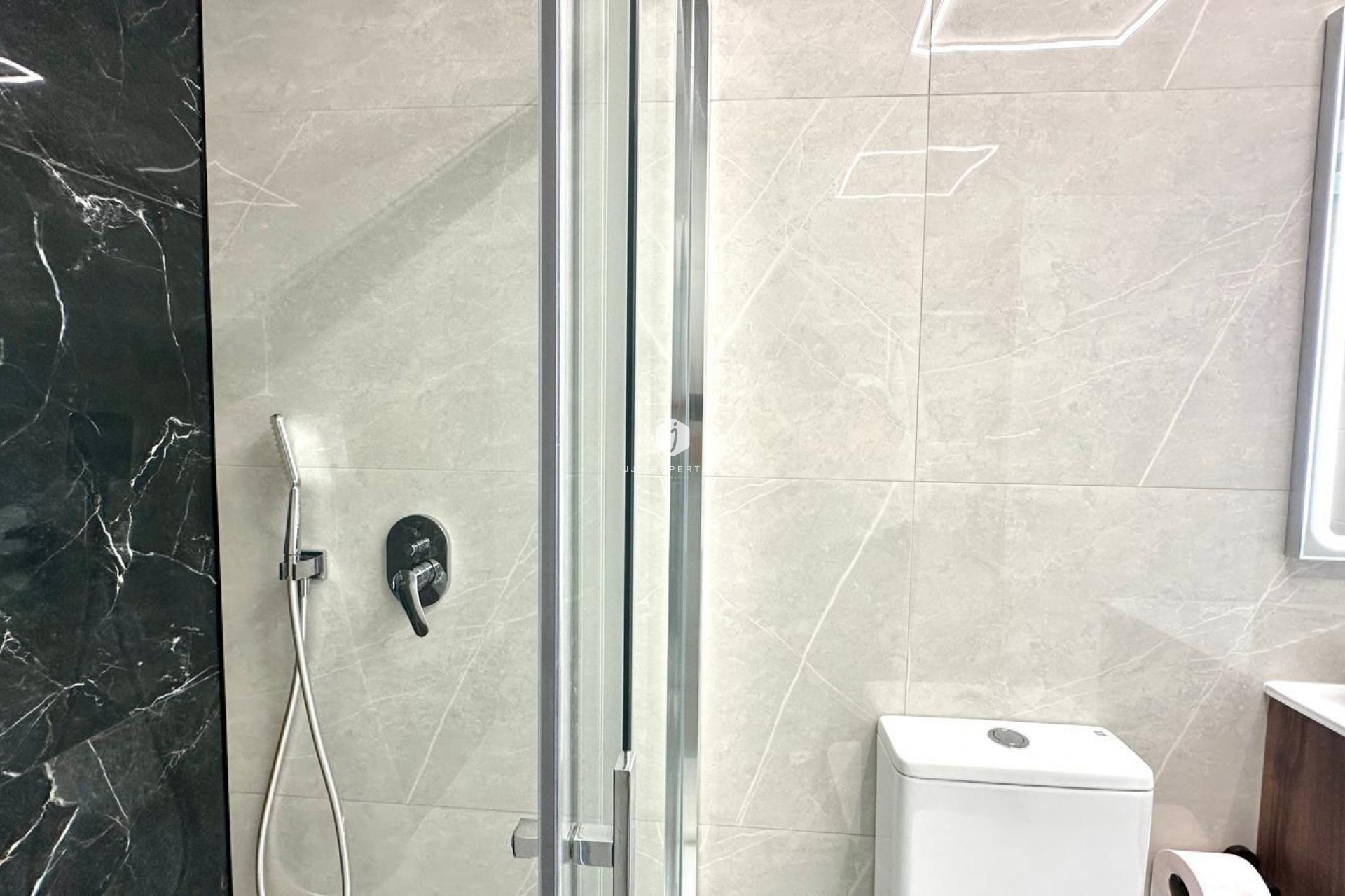 Aus zweiter Hand - Wohnung -
Torrevieja - Playa del Cura