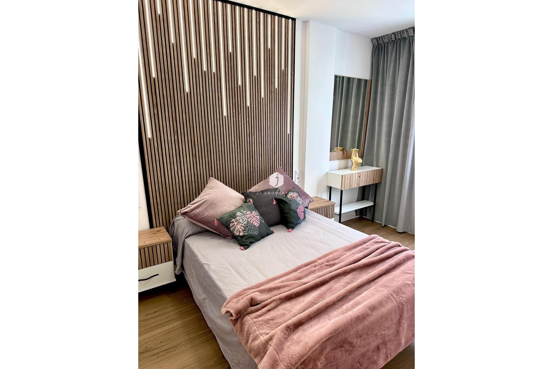 Aus zweiter Hand - Wohnung -
Torrevieja - Playa del Cura