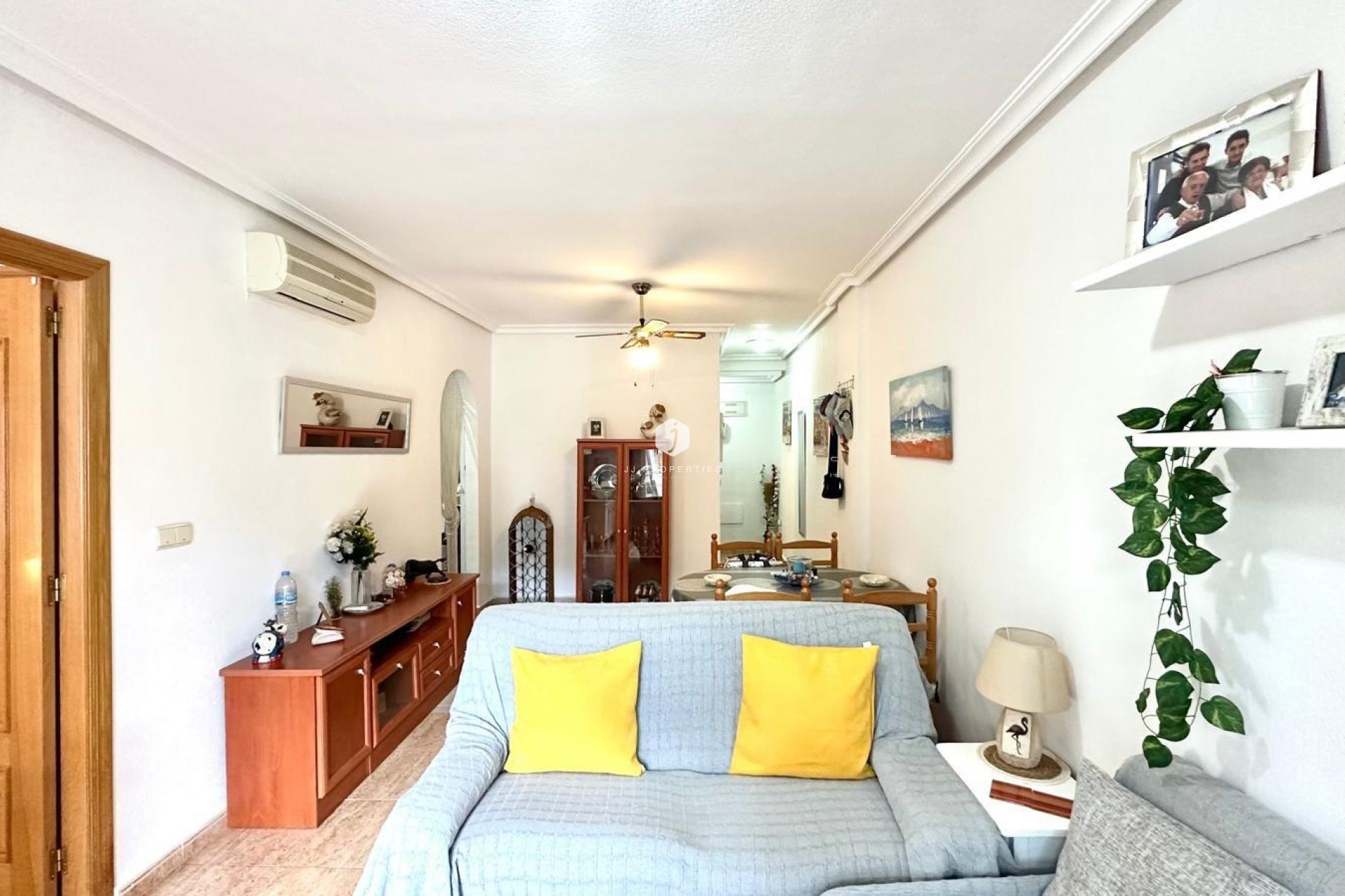 Aus zweiter Hand - Wohnung -
Torrevieja - Playa del Cura