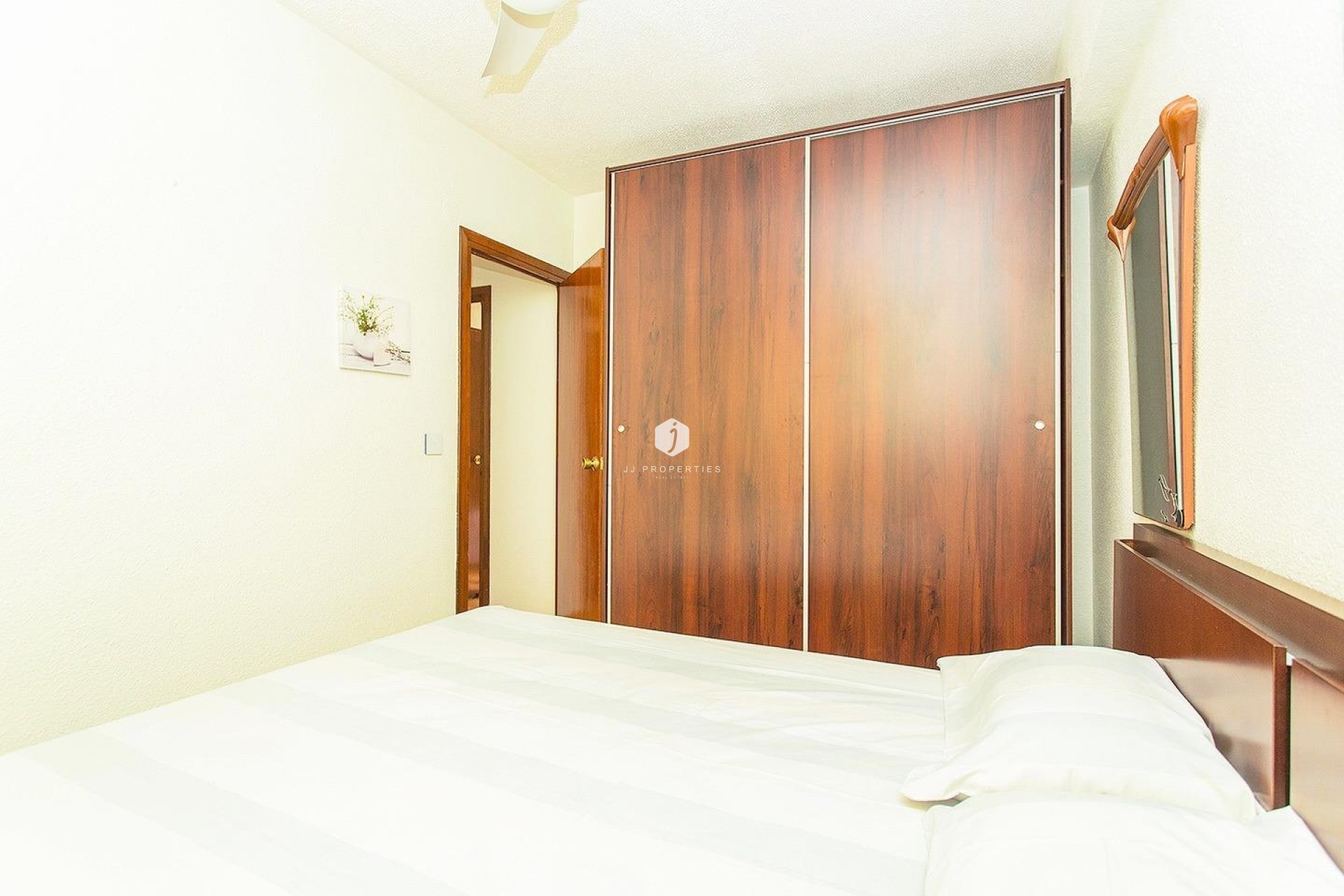 Aus zweiter Hand - Wohnung -
Torrevieja - Playa del Cura