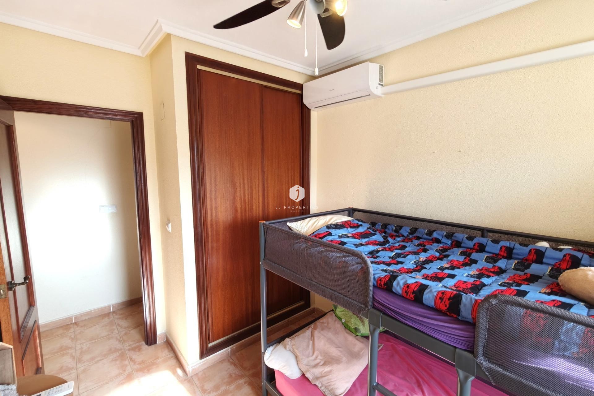 Aus zweiter Hand - Wohnung -
Torrevieja - Playa del Cura