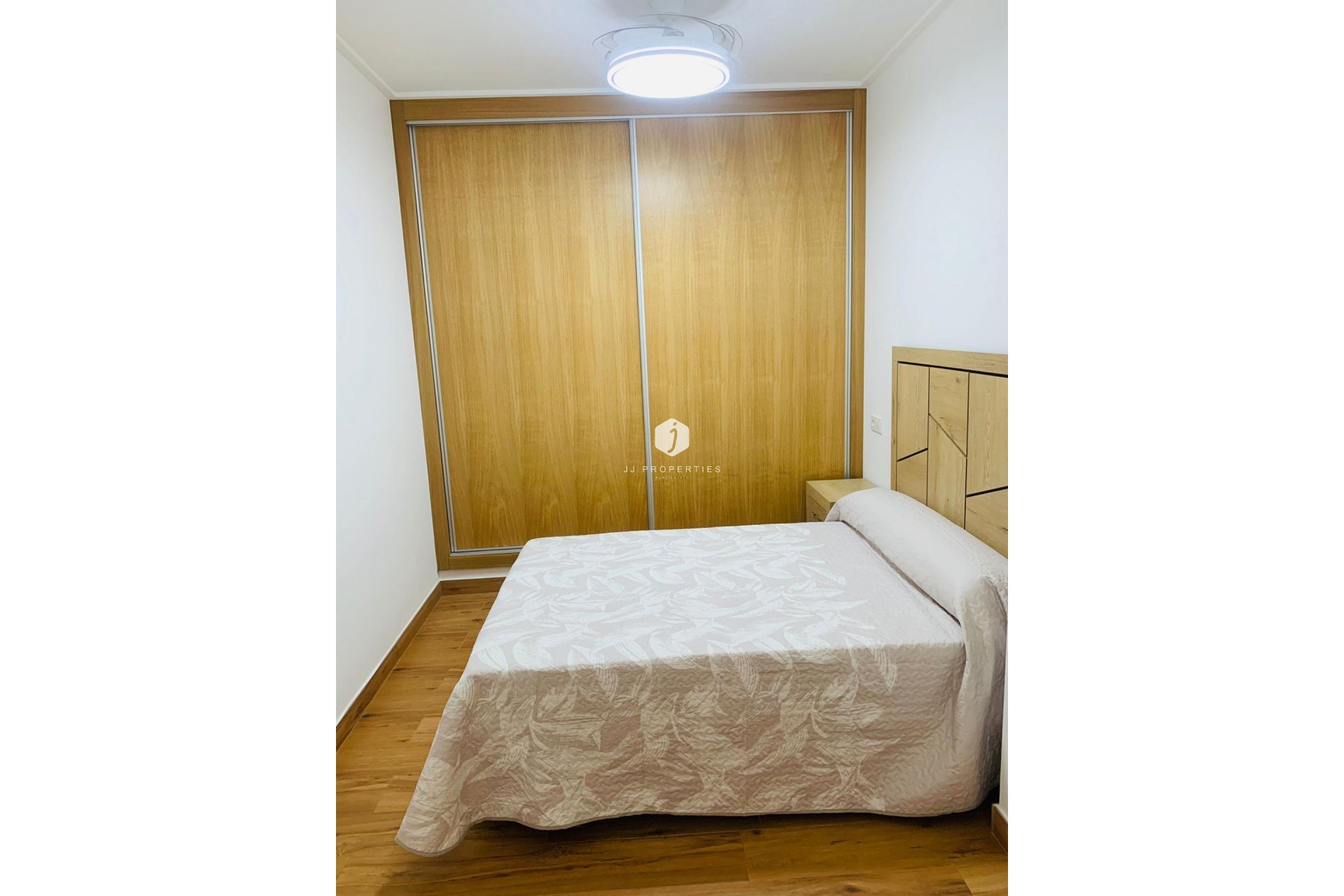 Aus zweiter Hand - Wohnung -
Torrevieja - Playa del Cura