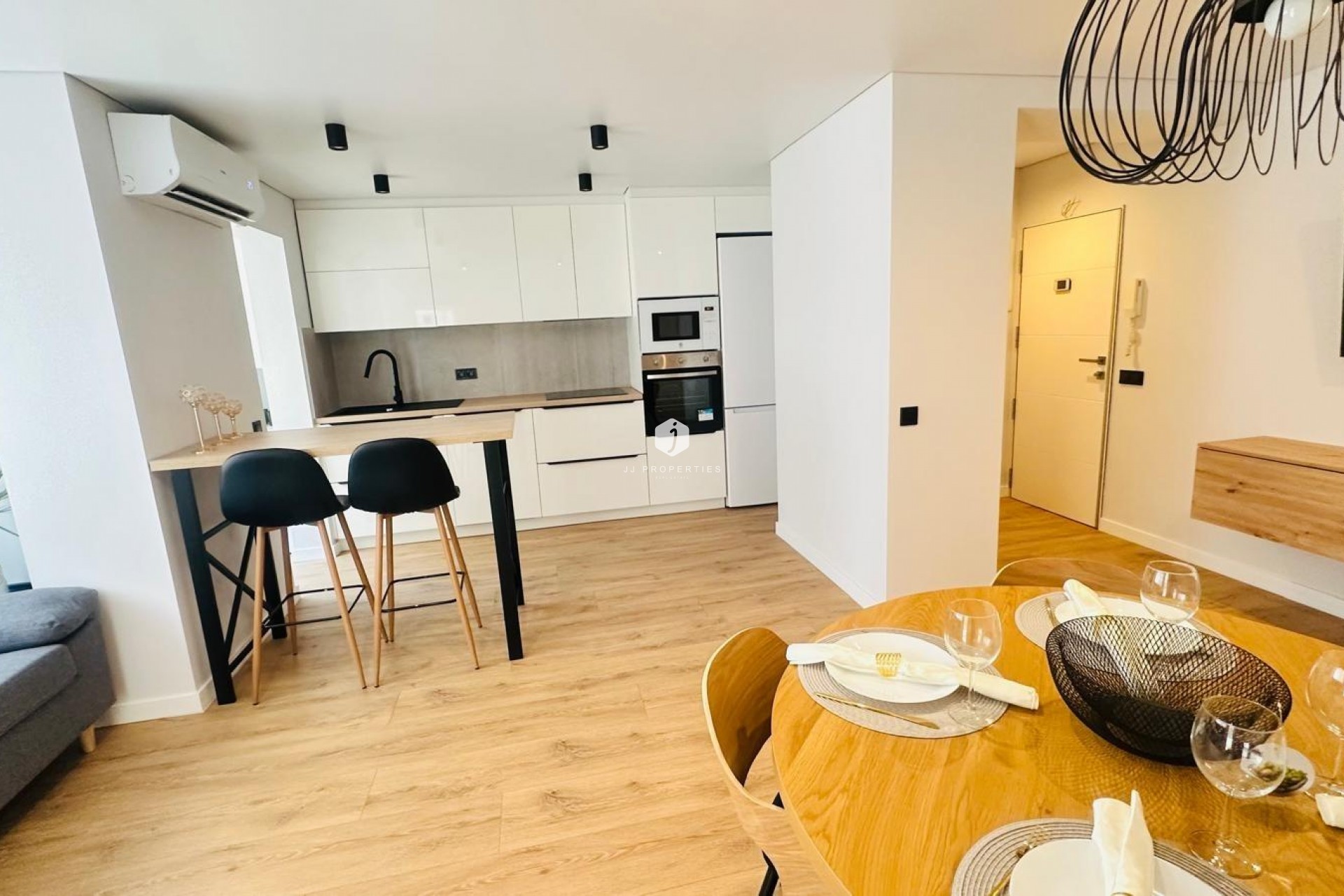 Aus zweiter Hand - Wohnung -
Torrevieja - Playa del Cura