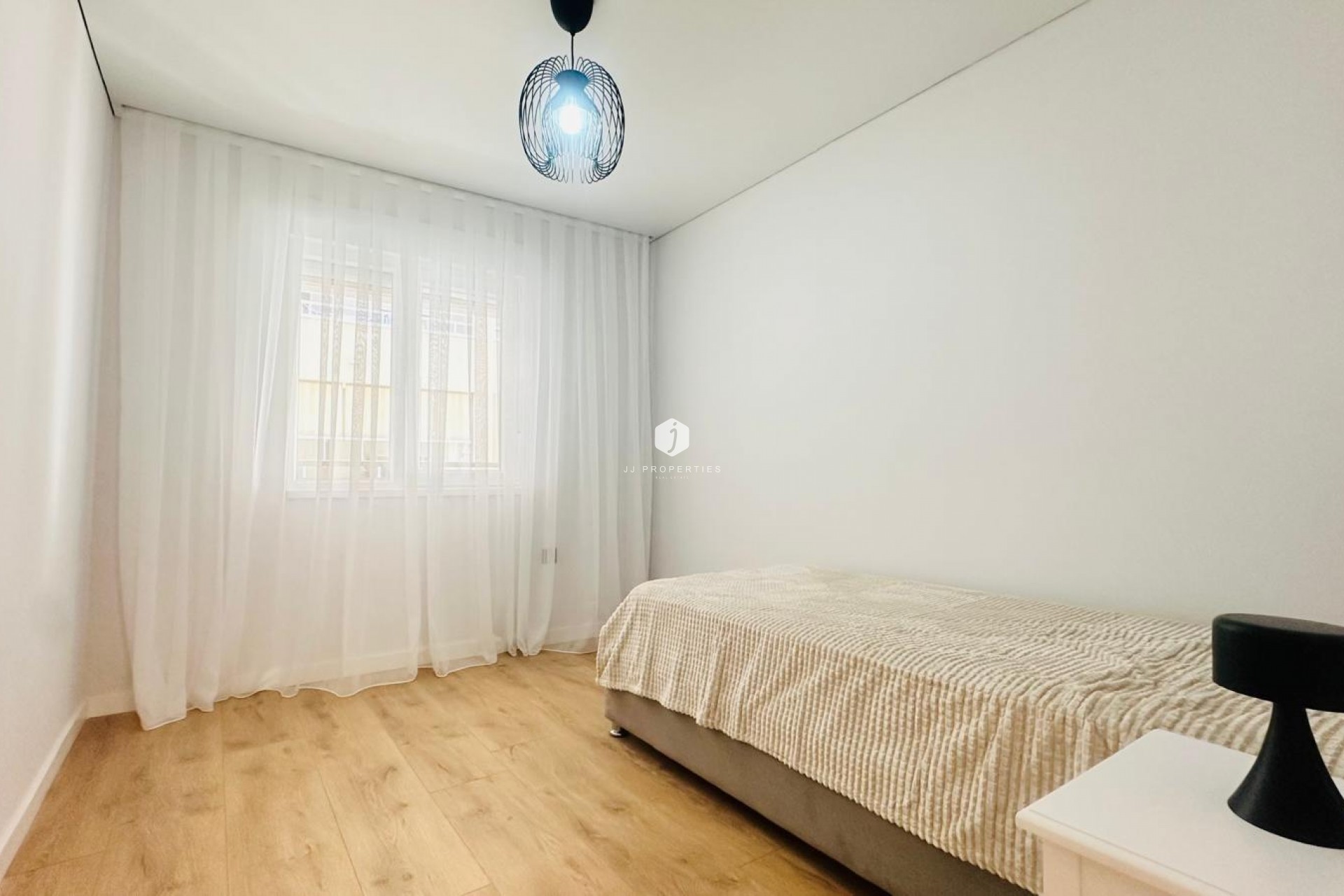 Aus zweiter Hand - Wohnung -
Torrevieja - Playa del Cura