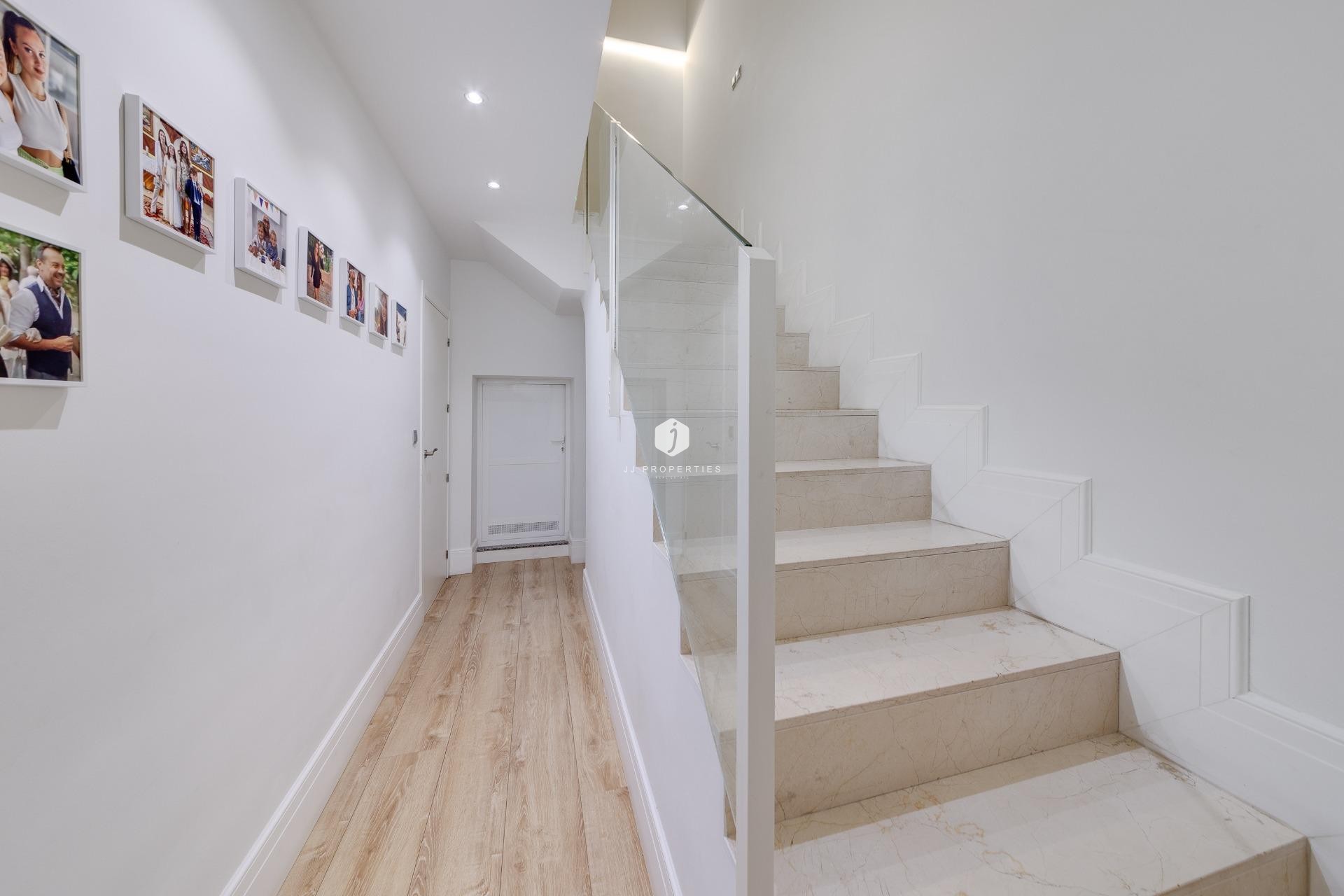 Aus zweiter Hand - Wohnung -
Torrevieja - Playa del Cura