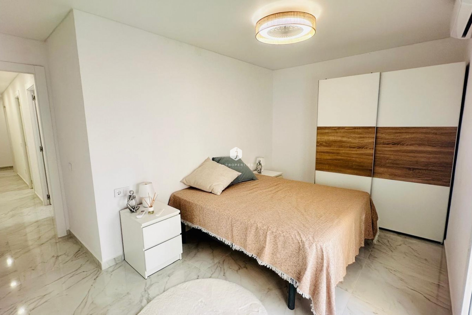 Aus zweiter Hand - Wohnung -
Torrevieja - Playa del Cura