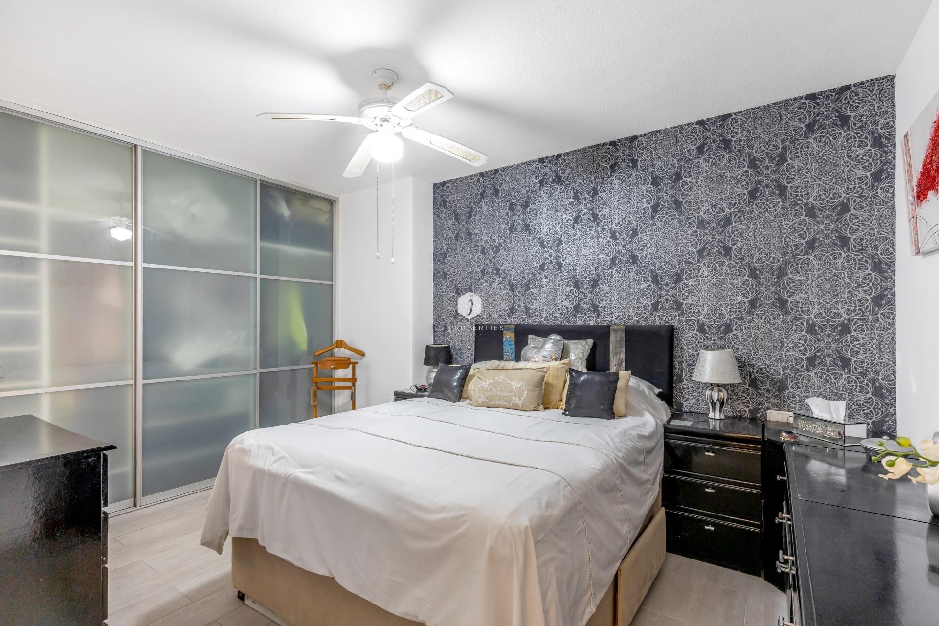 Aus zweiter Hand - Wohnung -
Torrevieja - Playa del Cura