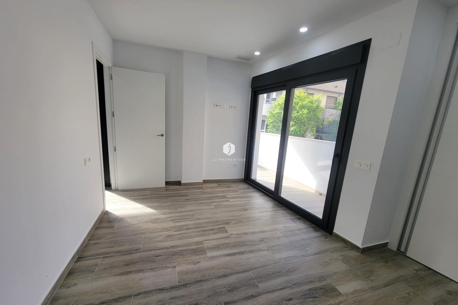 Aus zweiter Hand - Wohnung -
Torrevieja - Playa del Cura