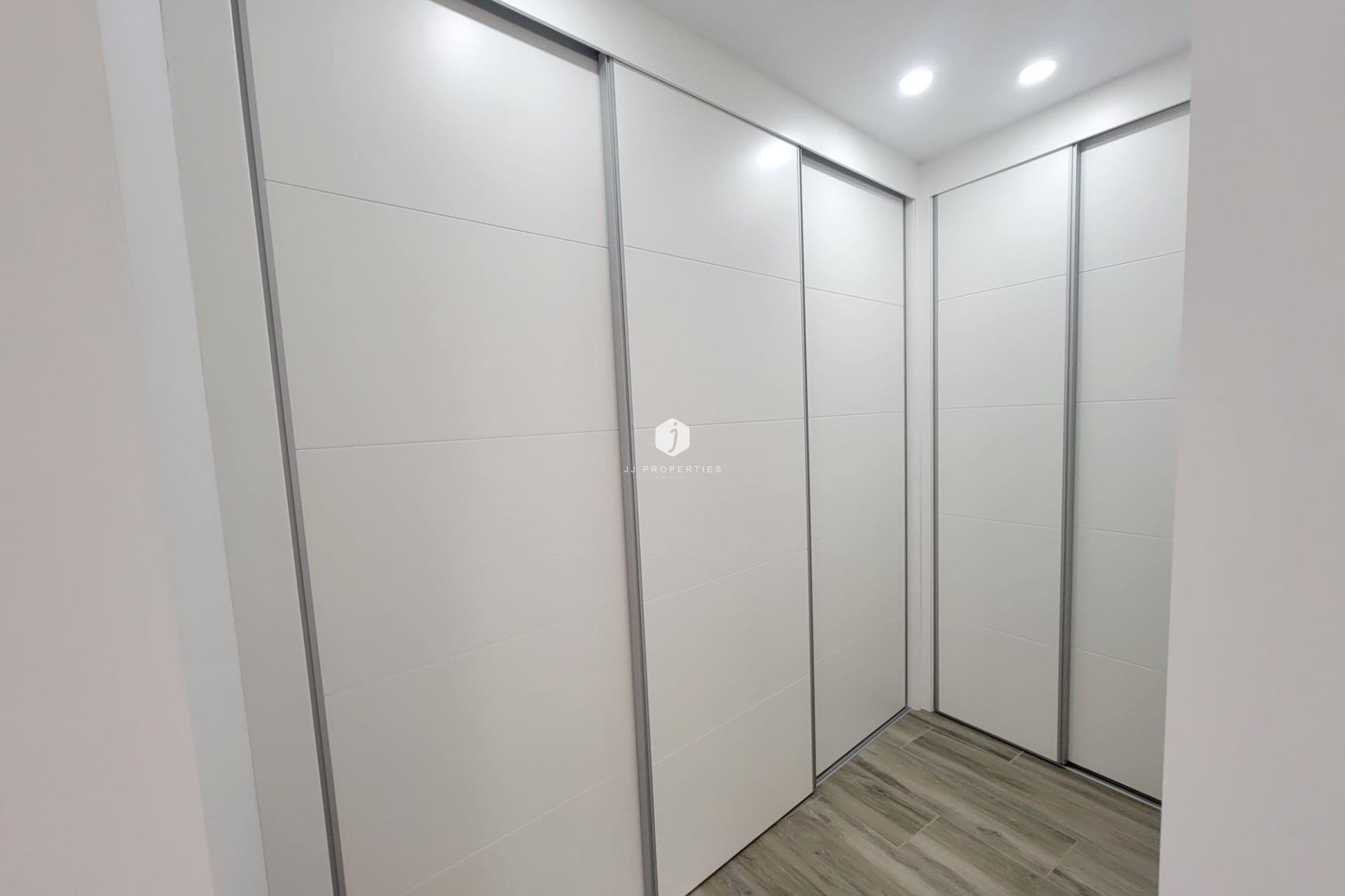 Aus zweiter Hand - Wohnung -
Torrevieja - Playa del Cura