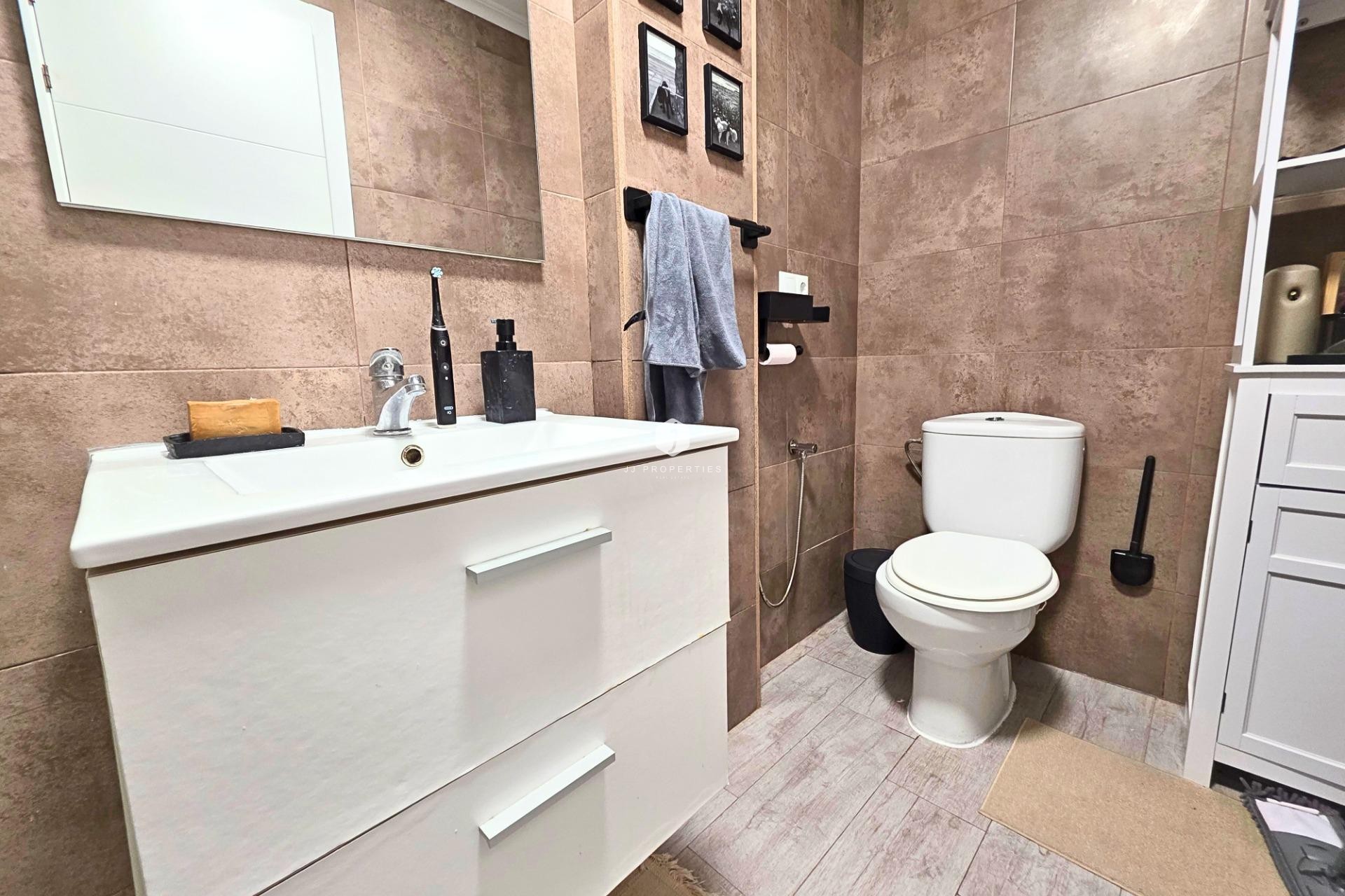 Aus zweiter Hand - Wohnung -
Torrevieja - Playa del Cura