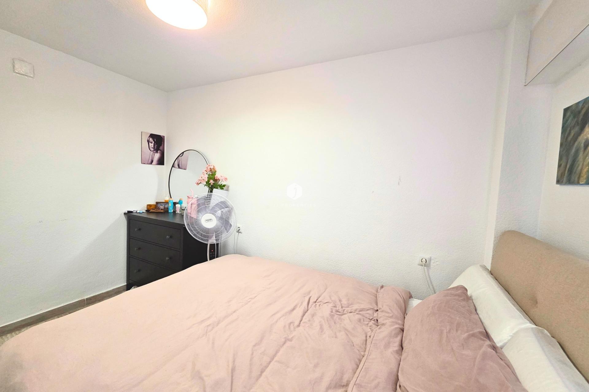 Aus zweiter Hand - Wohnung -
Torrevieja - Playa del Cura