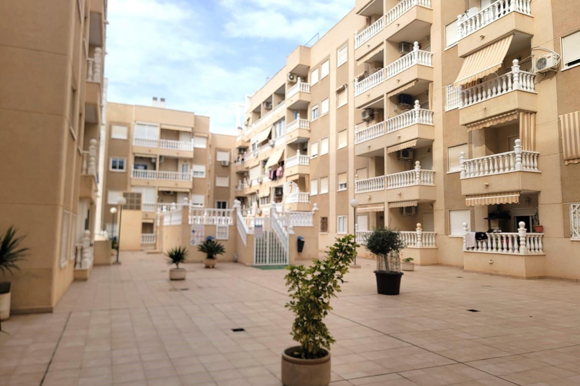 Aus zweiter Hand - Wohnung -
Torrevieja - Playa del Cura