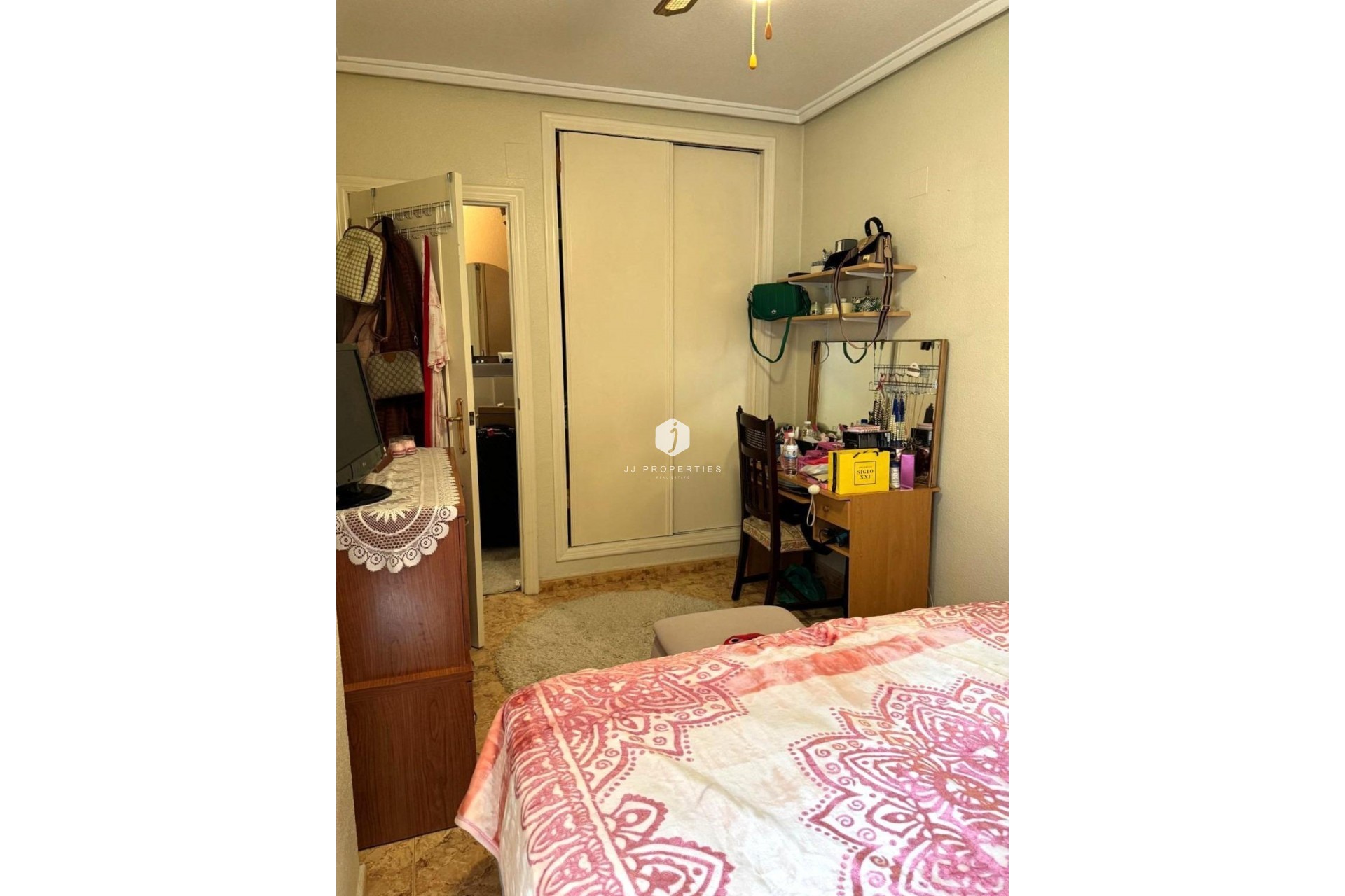 Aus zweiter Hand - Wohnung -
Torrevieja - Playa del Cura