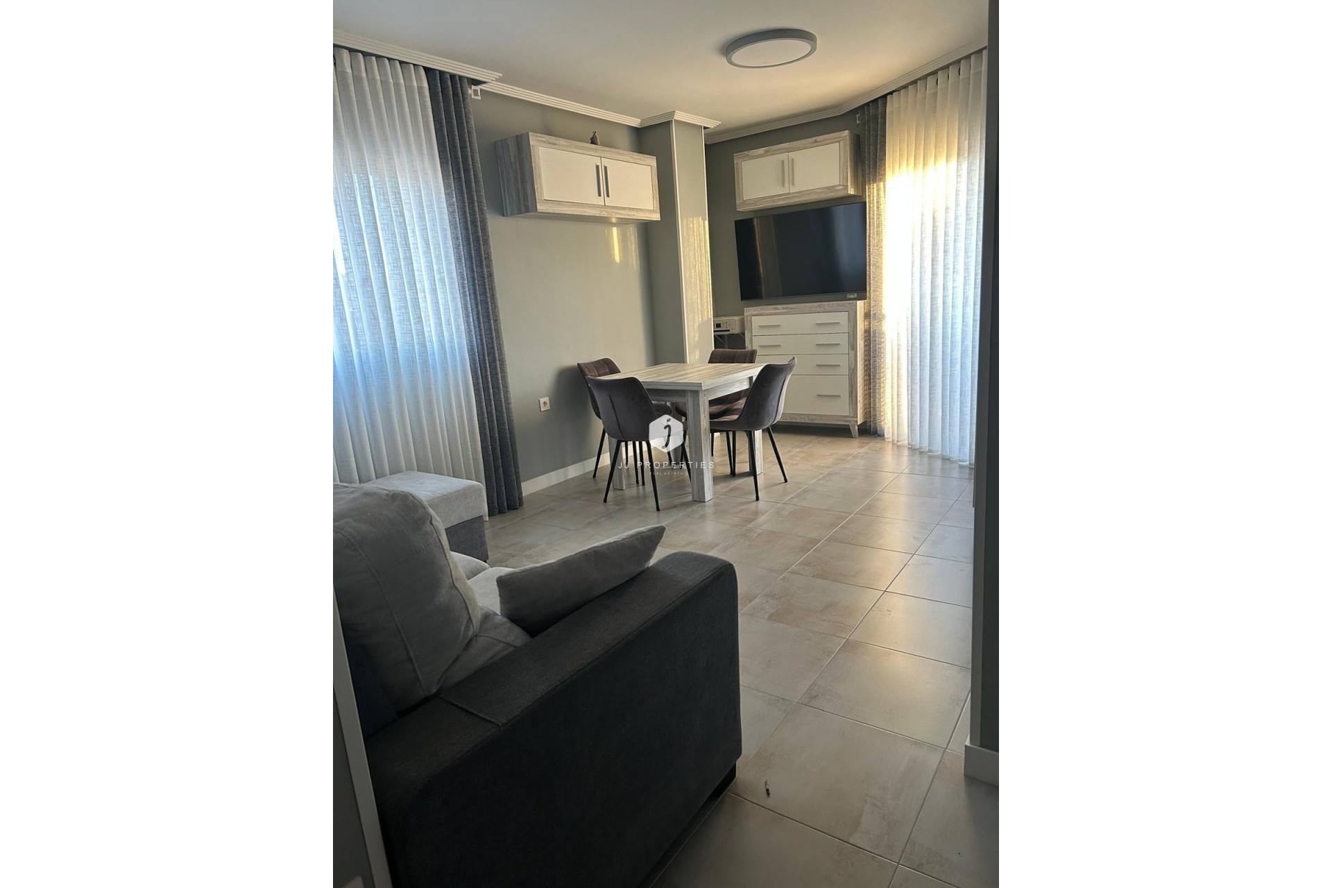 Aus zweiter Hand - Wohnung -
Torrevieja - Playa del Cura