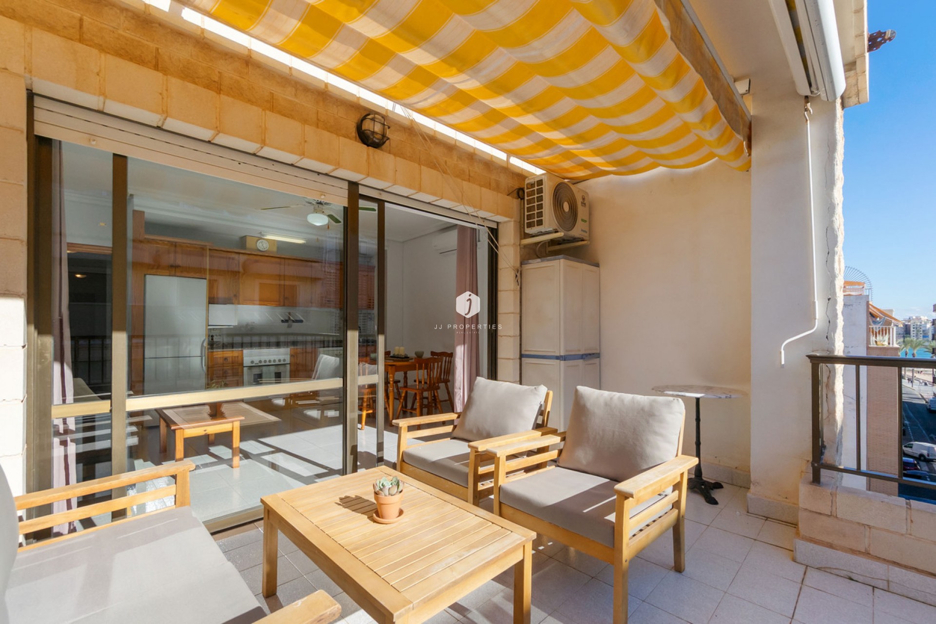 Aus zweiter Hand - Wohnung -
Torrevieja - Playa del Cura