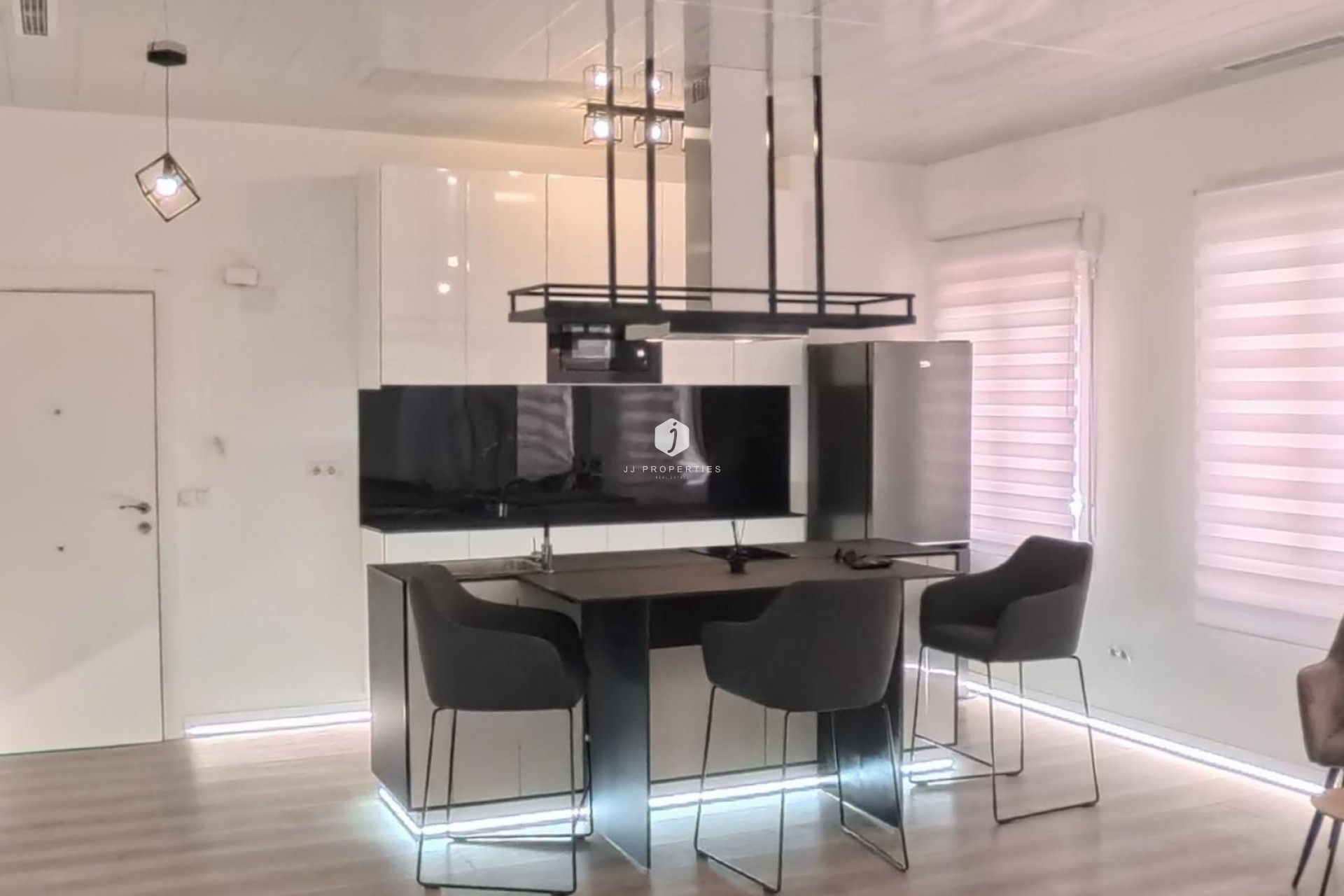 Aus zweiter Hand - Wohnung -
Torrevieja - Playa del Cura