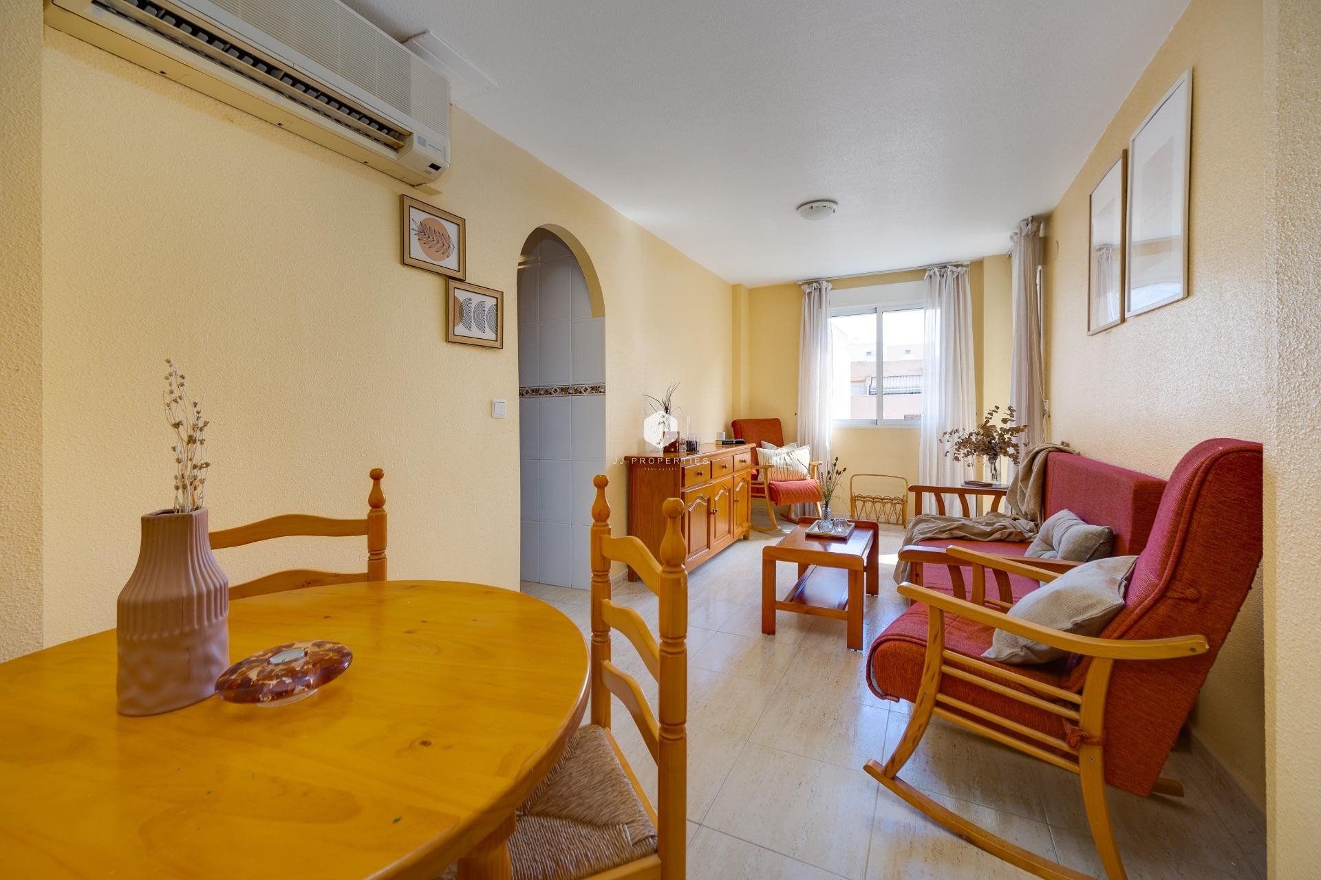 Aus zweiter Hand - Wohnung -
Torrevieja - Playa del Cura