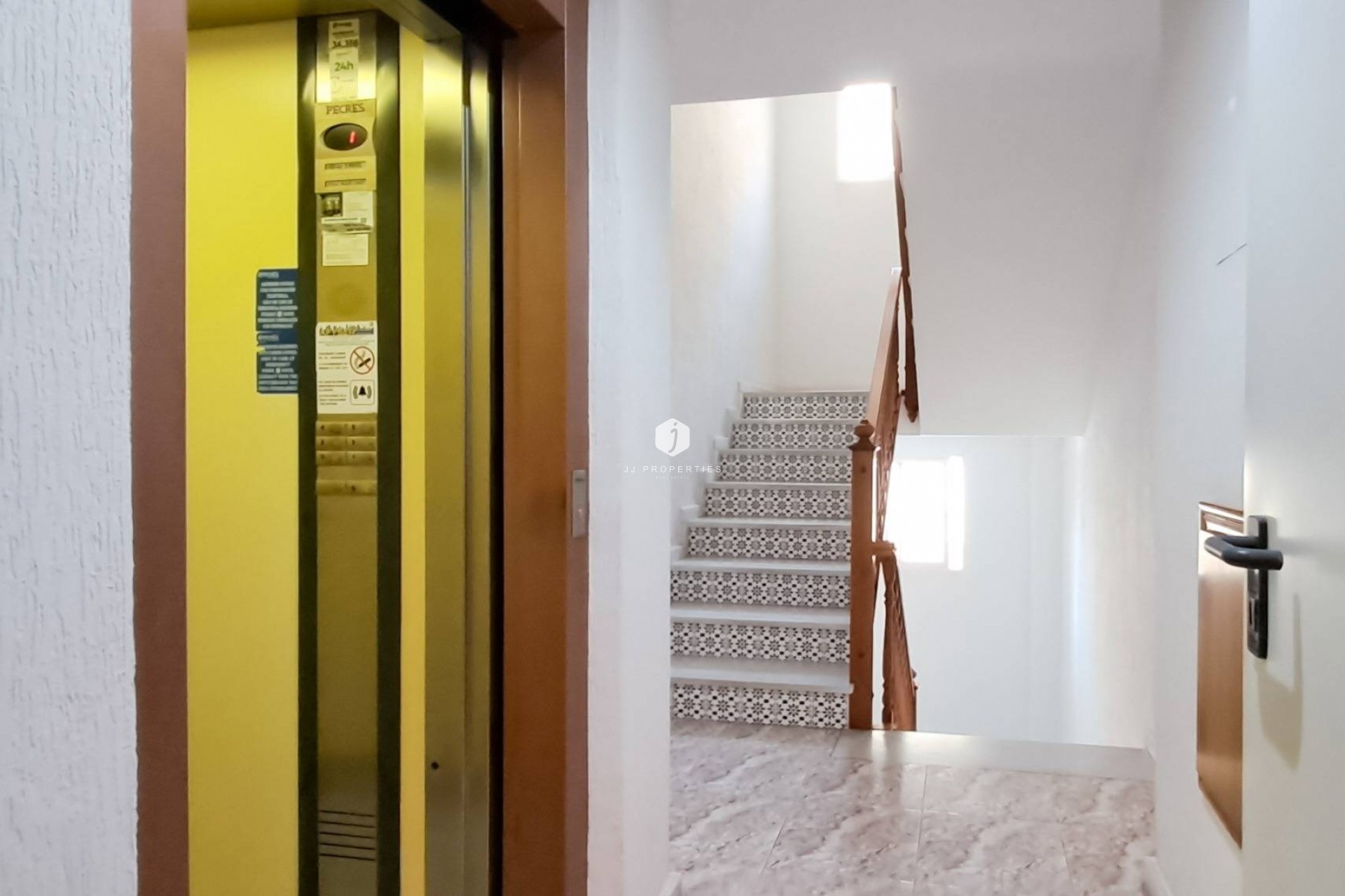 Aus zweiter Hand - Wohnung -
Torrevieja - Playa del Cura