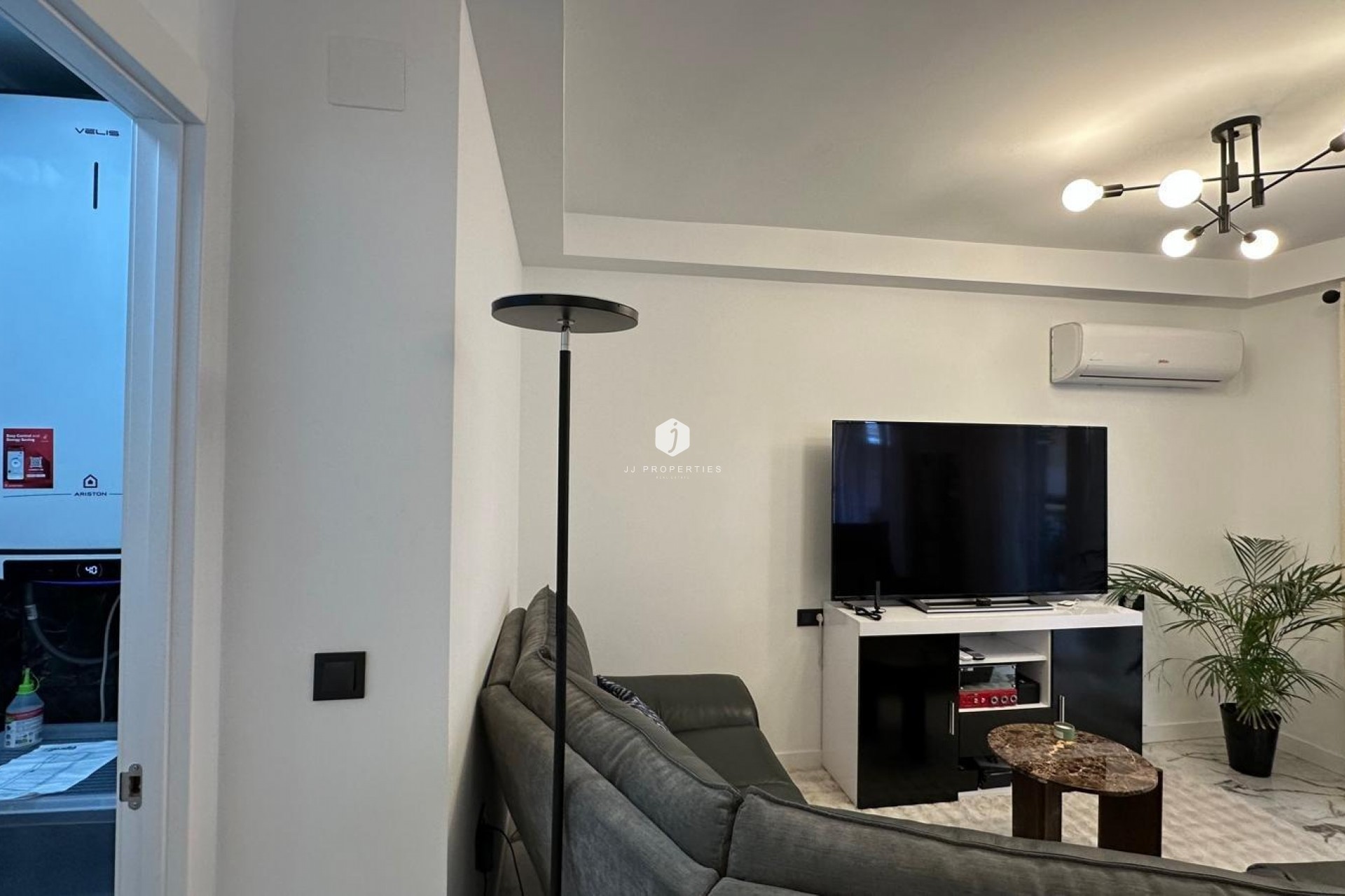 Aus zweiter Hand - Wohnung -
Torrevieja - Playa del Cura