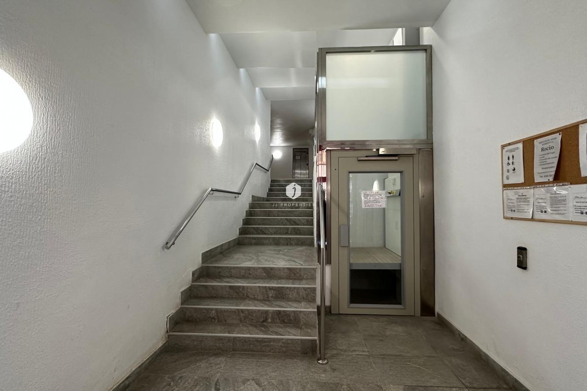 Aus zweiter Hand - Wohnung -
Torrevieja - Playa del Cura