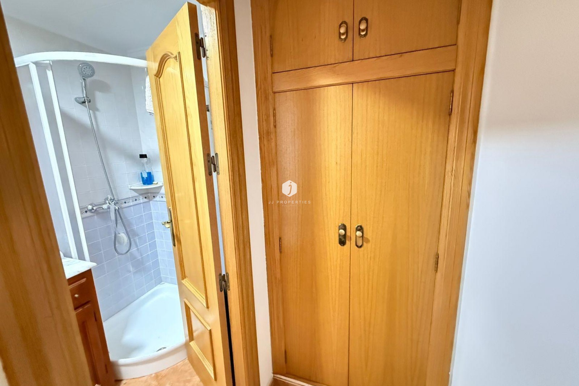 Aus zweiter Hand - Wohnung -
Torrevieja - Playa del Cura