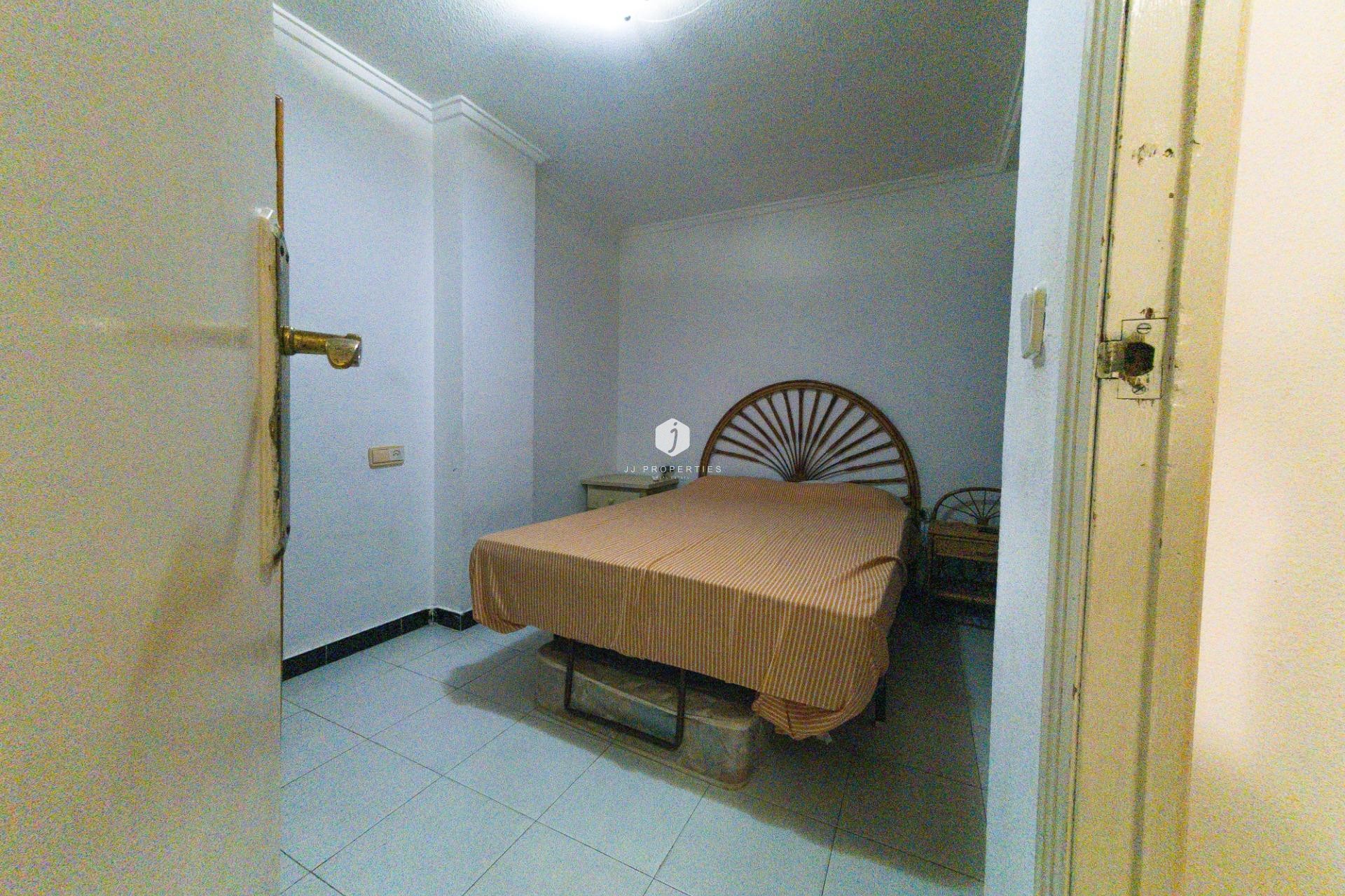 Aus zweiter Hand - Wohnung -
Torrevieja - Playa del Cura