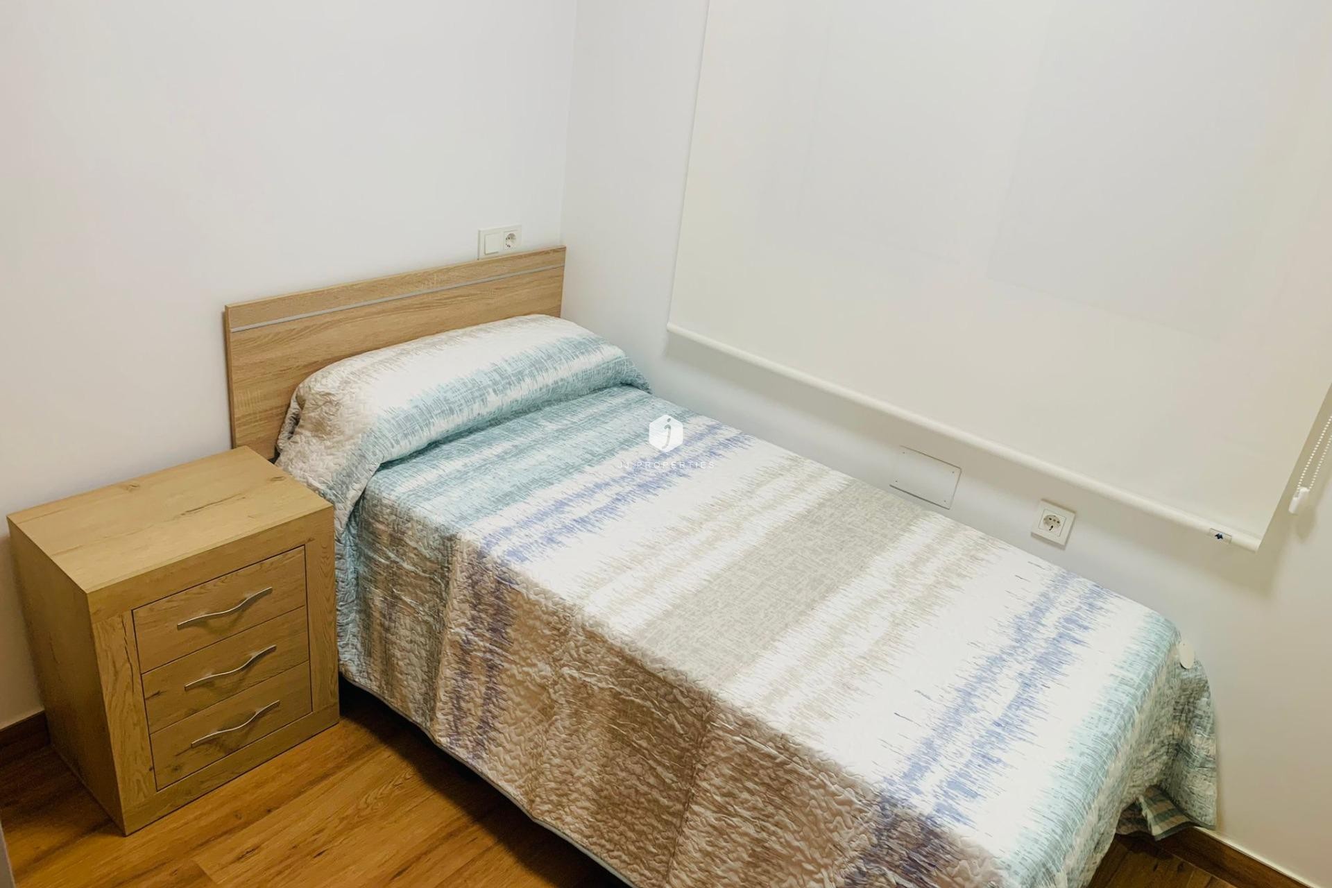 Aus zweiter Hand - Wohnung -
Torrevieja - Playa del Cura