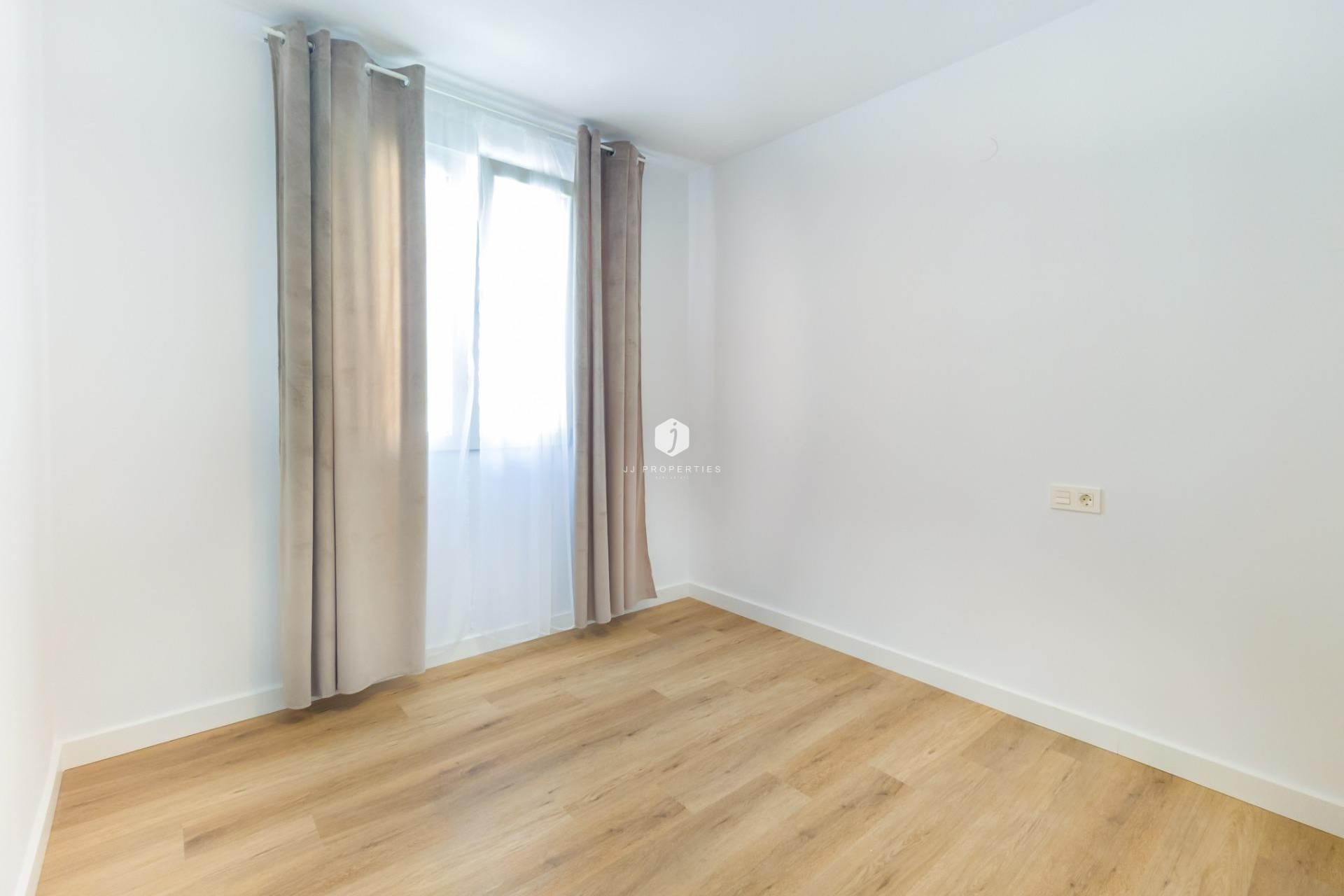 Aus zweiter Hand - Wohnung -
Torrevieja - Playa del Cura