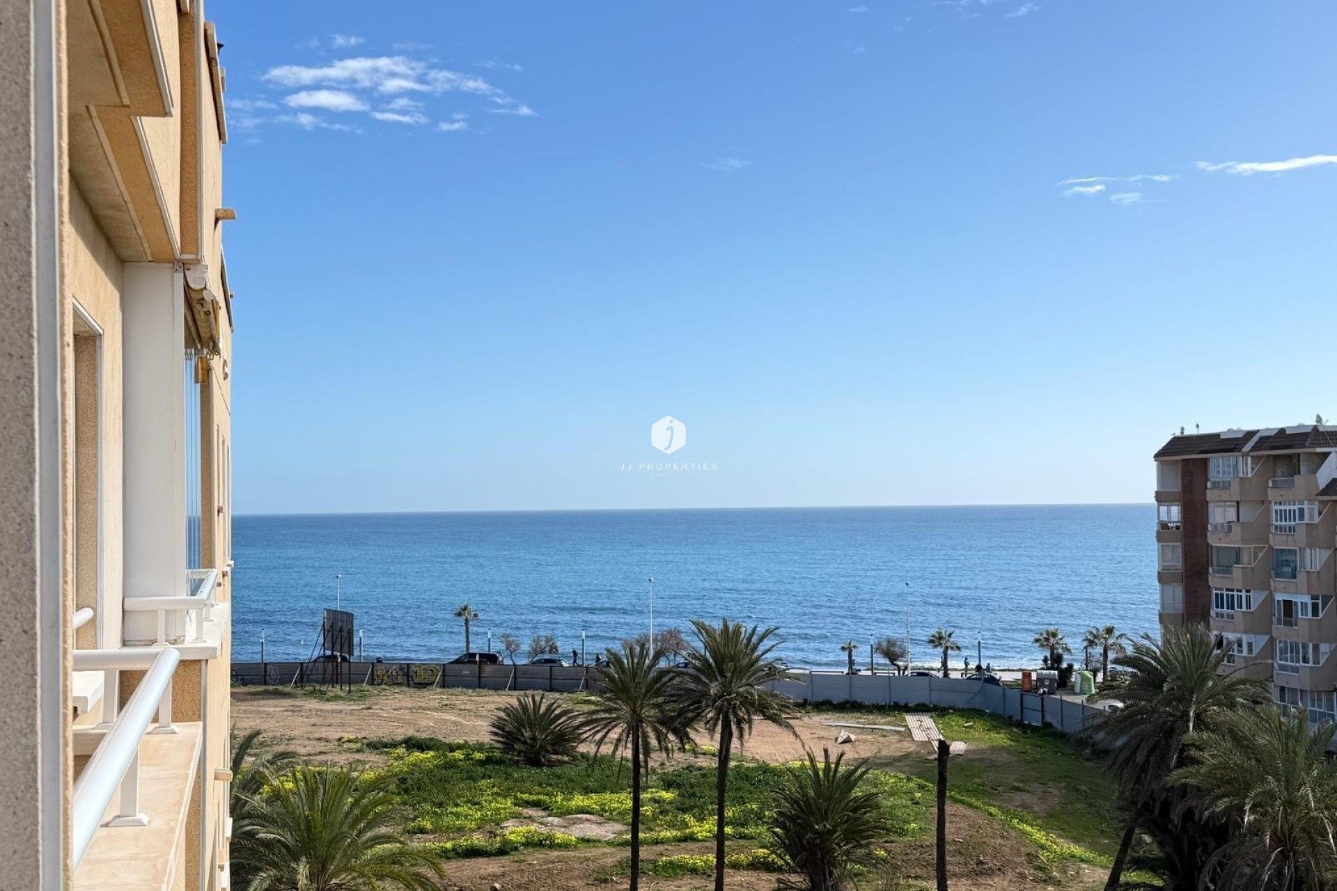 Aus zweiter Hand - Wohnung -
Torrevieja - Playa del Cura
