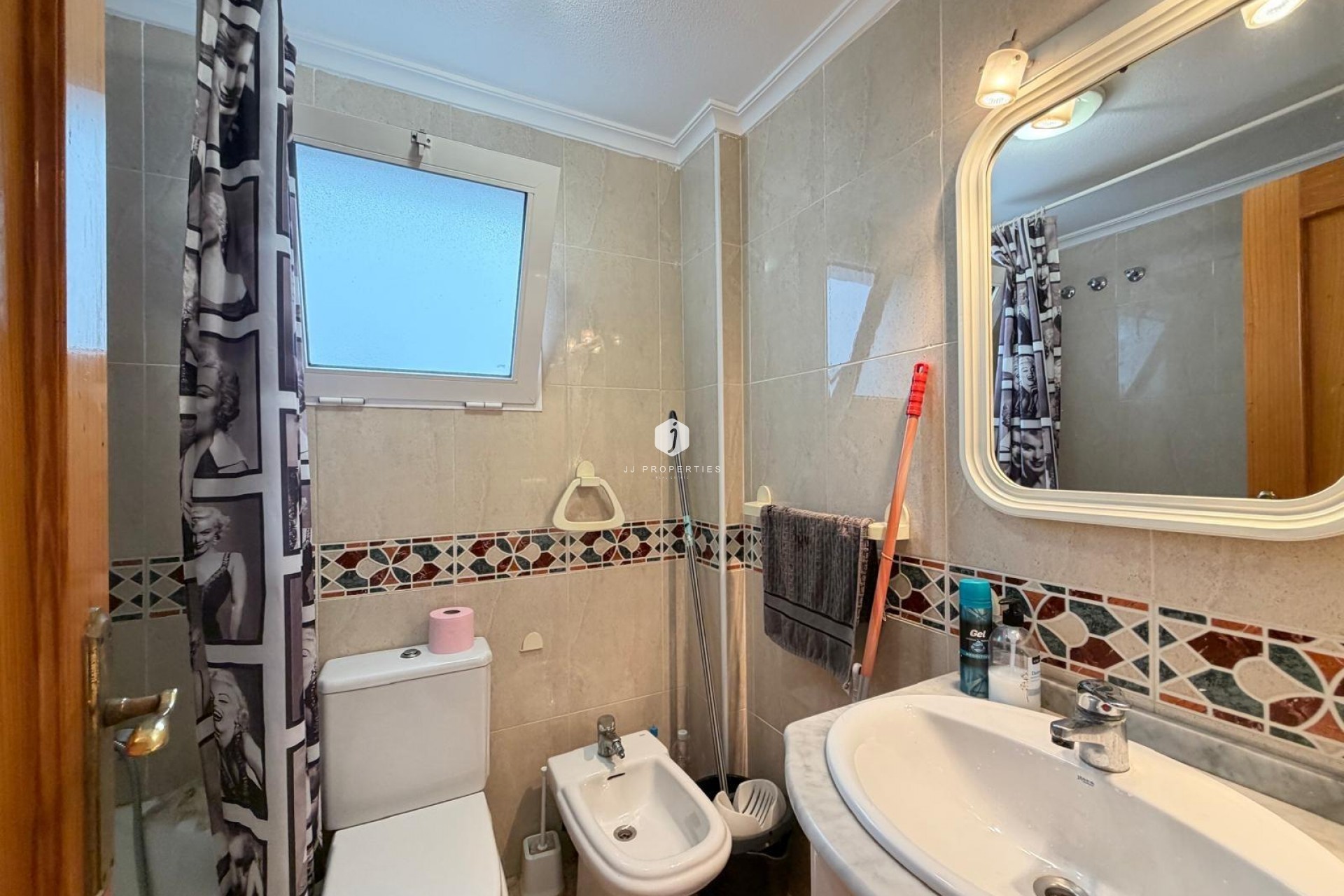 Aus zweiter Hand - Wohnung -
Torrevieja - Playa del Cura